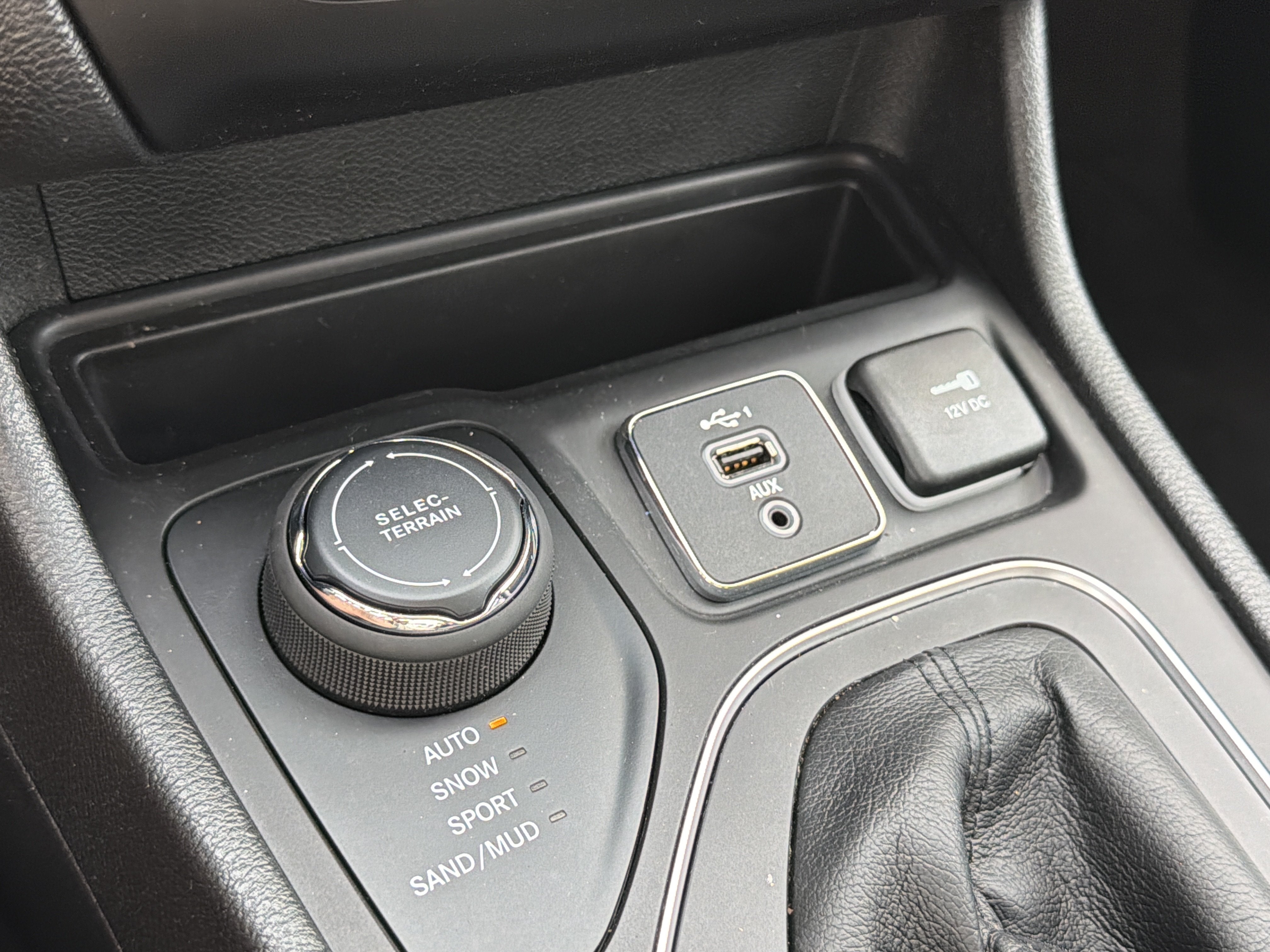 2022 Jeep Cherokee Latitude Lux 4x4
