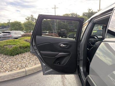 2022 Jeep Cherokee Latitude Lux 4x4