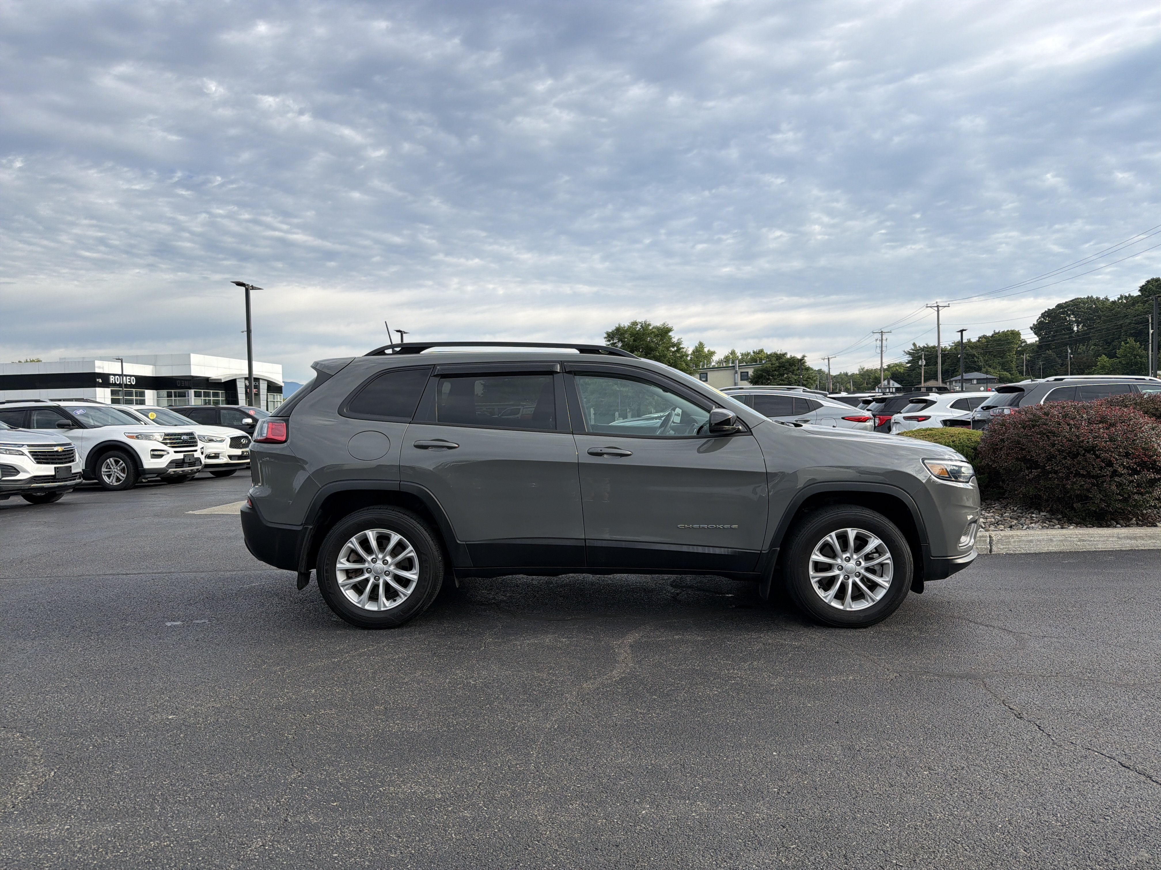 2022 Jeep Cherokee Latitude Lux 4x4