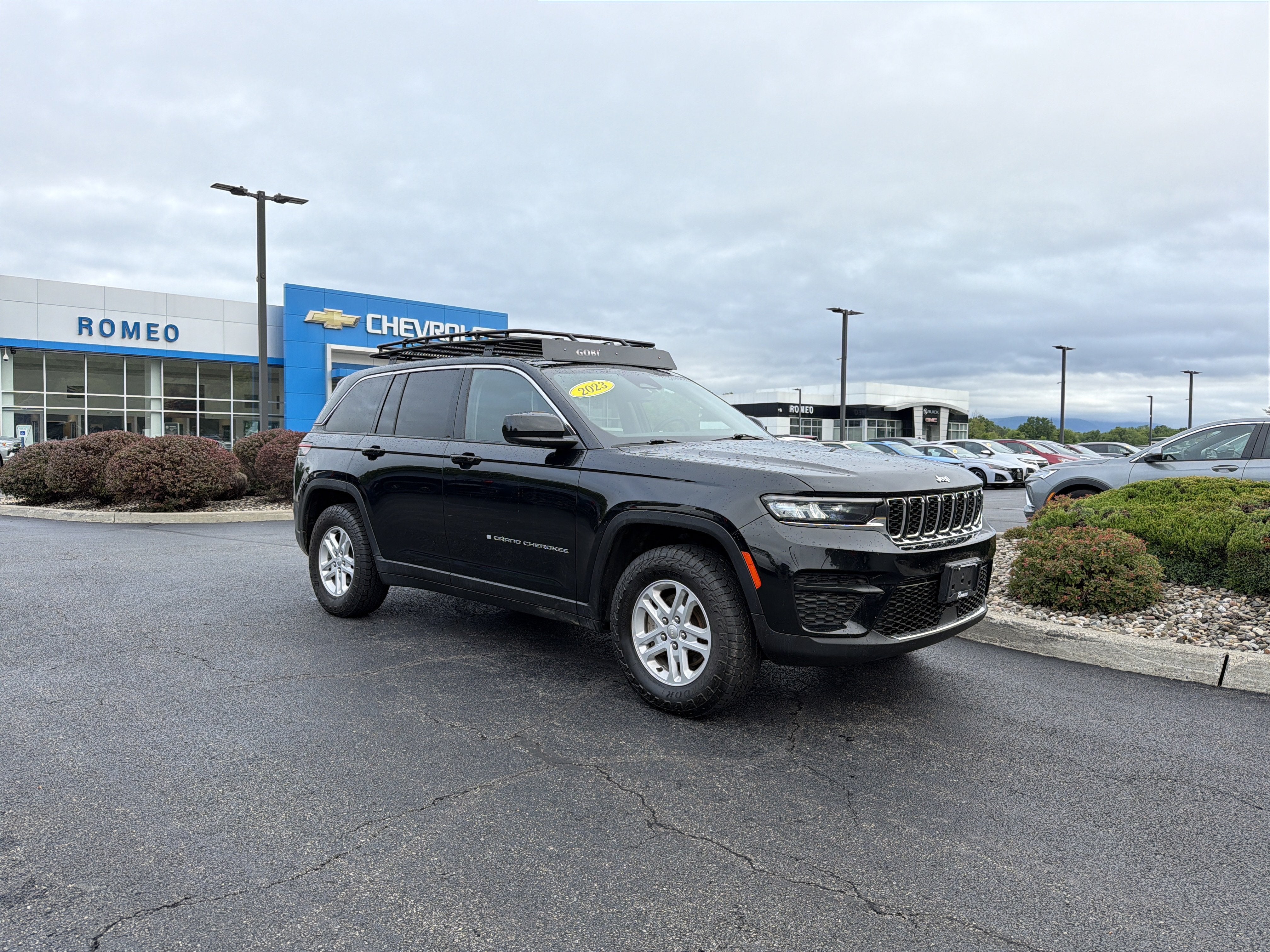 2023 Jeep Grand Cherokee Laredo 4x4