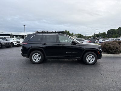 2023 Jeep Grand Cherokee Laredo 4x4