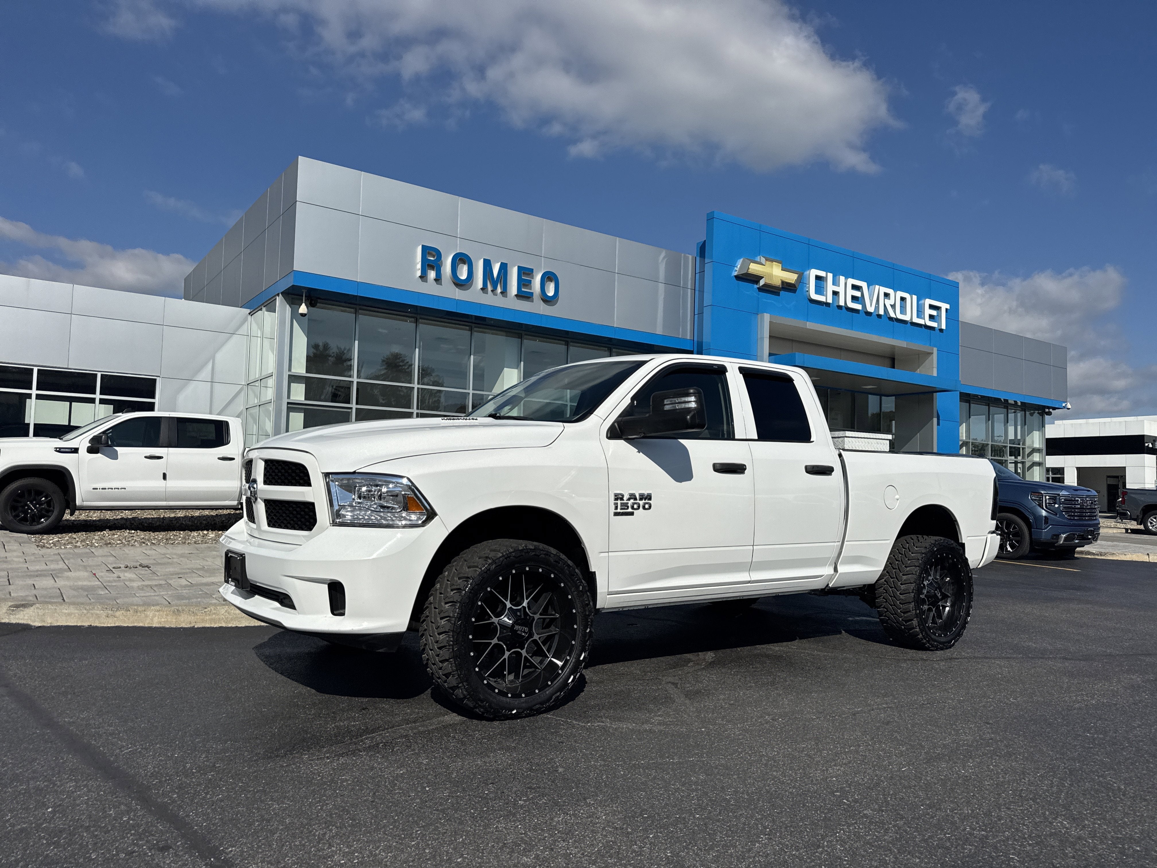 2019 RAM 1500 Classic Express Quad Cab 4x4 6'4" Box