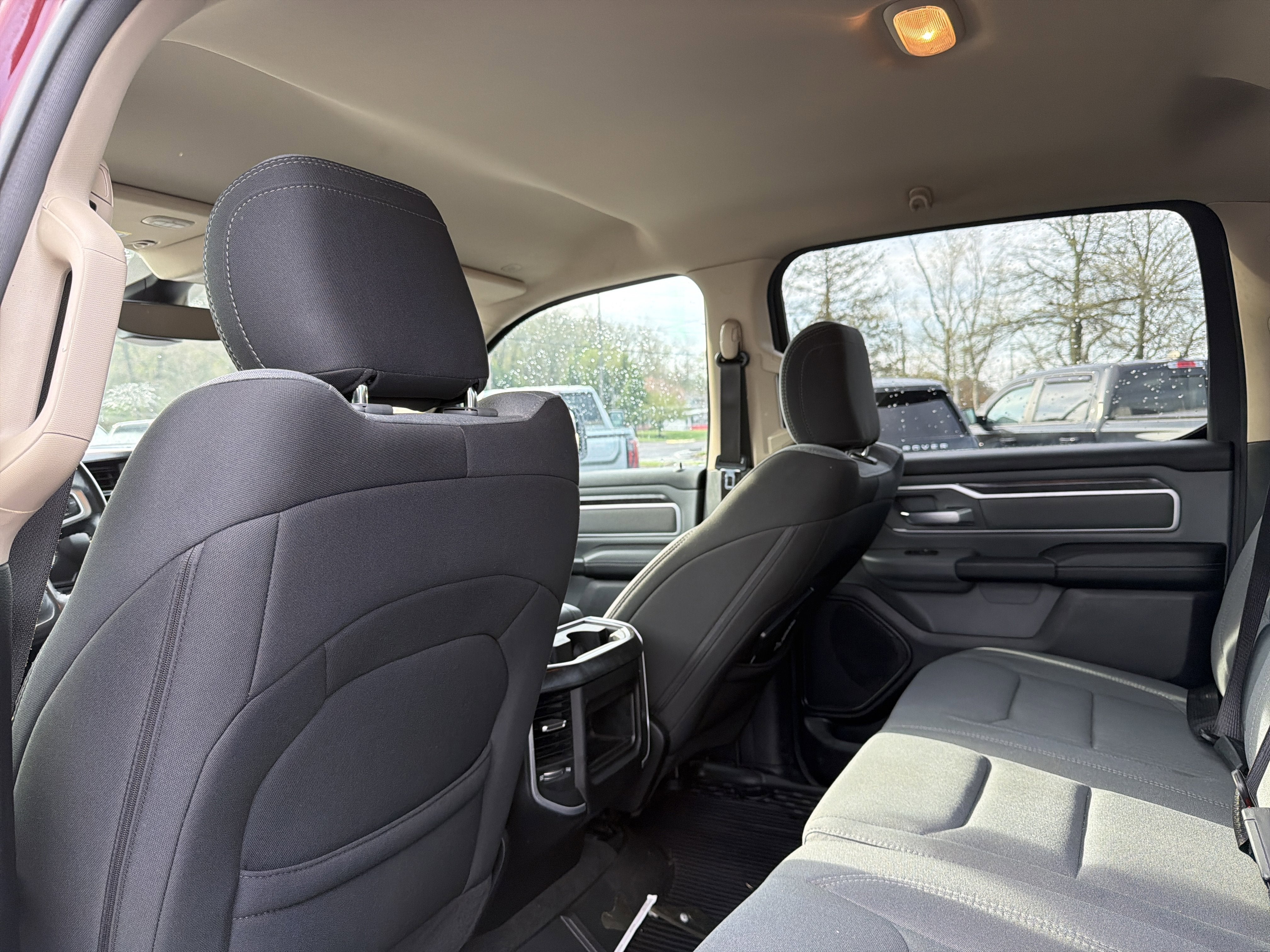 2020 RAM 1500 Big Horn Crew Cab 4x4 5'7" Box