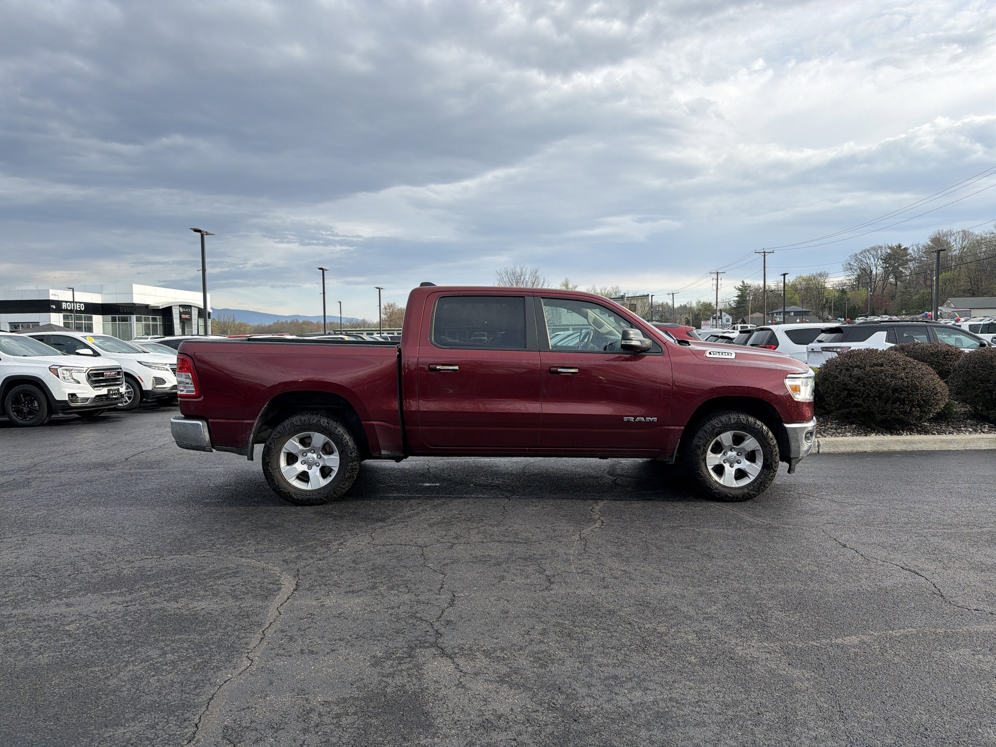 2020 RAM 1500 Big Horn Crew Cab 4x4 5'7" Box