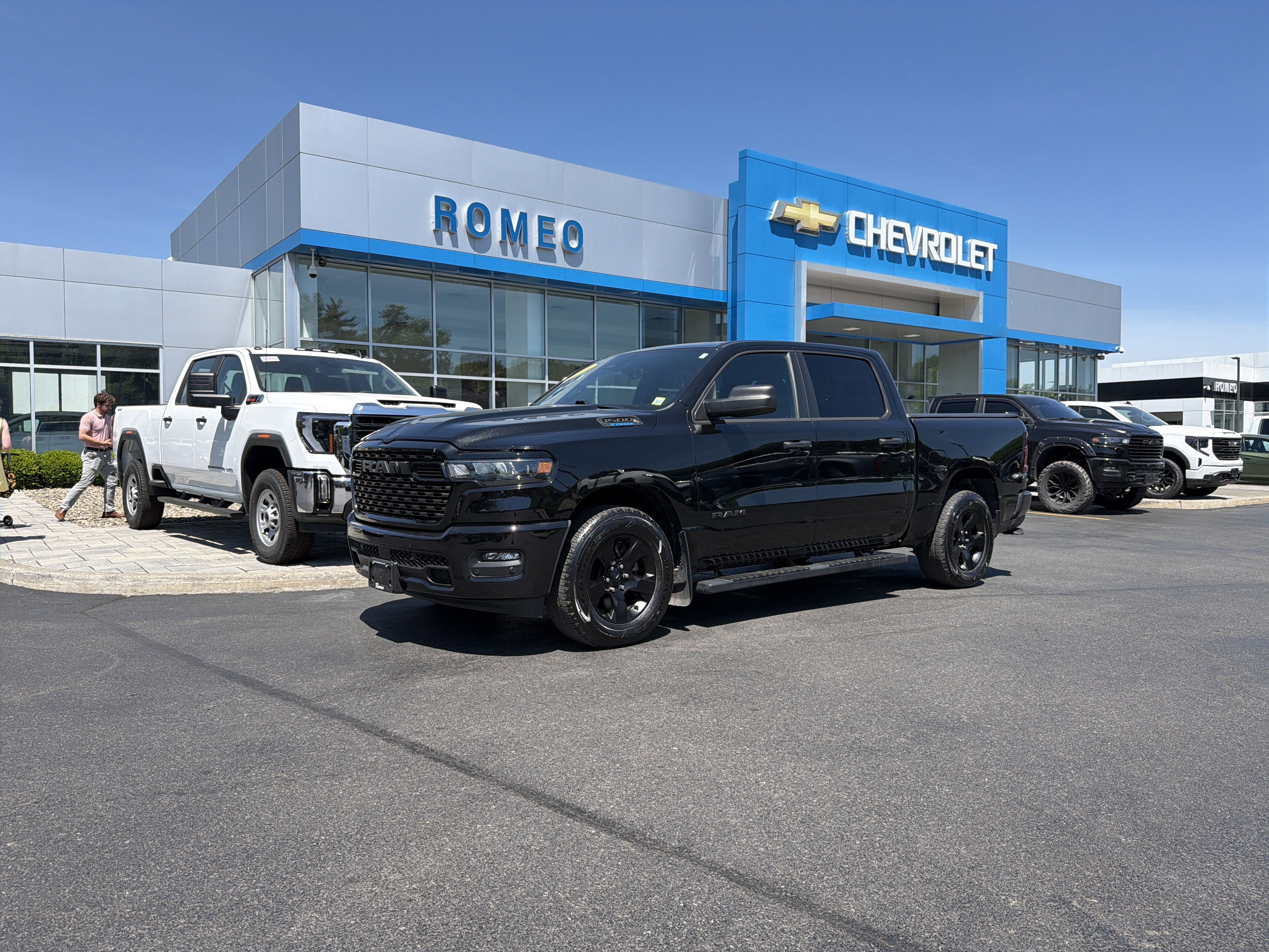 2025 RAM 1500 Tradesman Crew Cab 4x4 5'7" Box