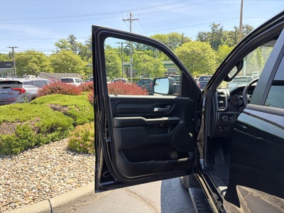 2025 RAM 1500 Tradesman Crew Cab 4x4 5'7" Box