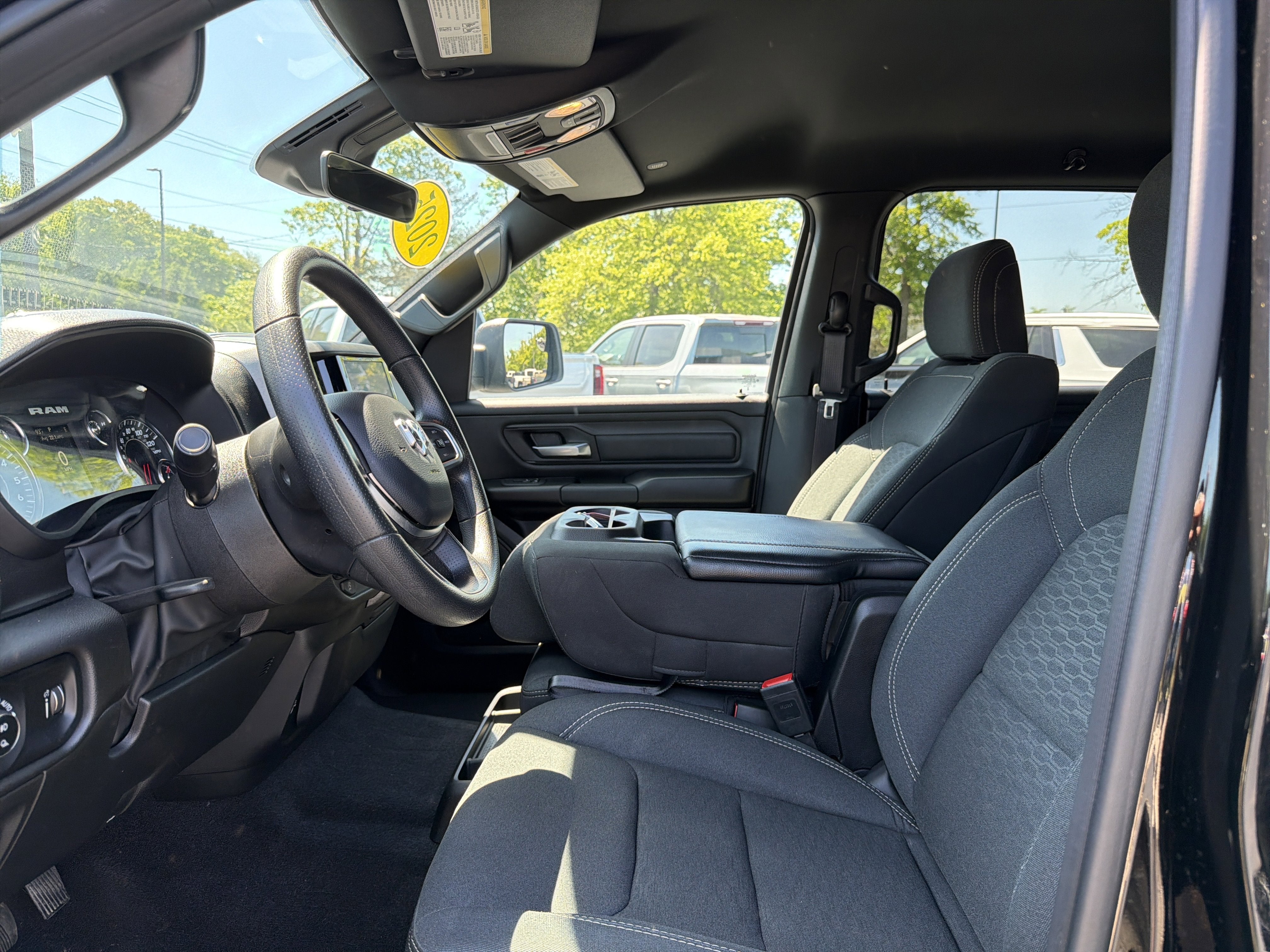 2025 RAM 1500 Tradesman Crew Cab 4x4 5'7" Box