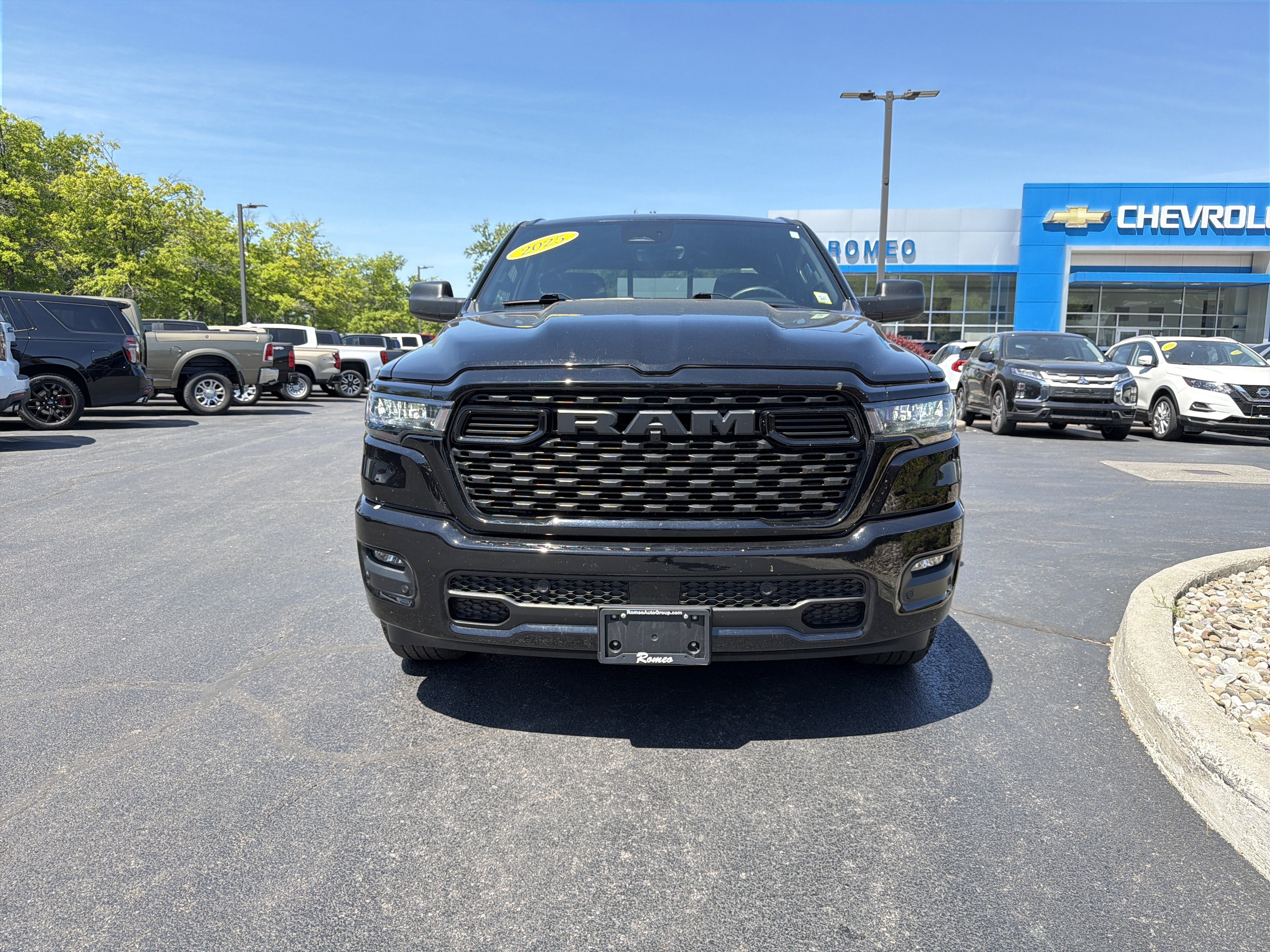 2025 RAM 1500 Tradesman Crew Cab 4x4 5'7" Box