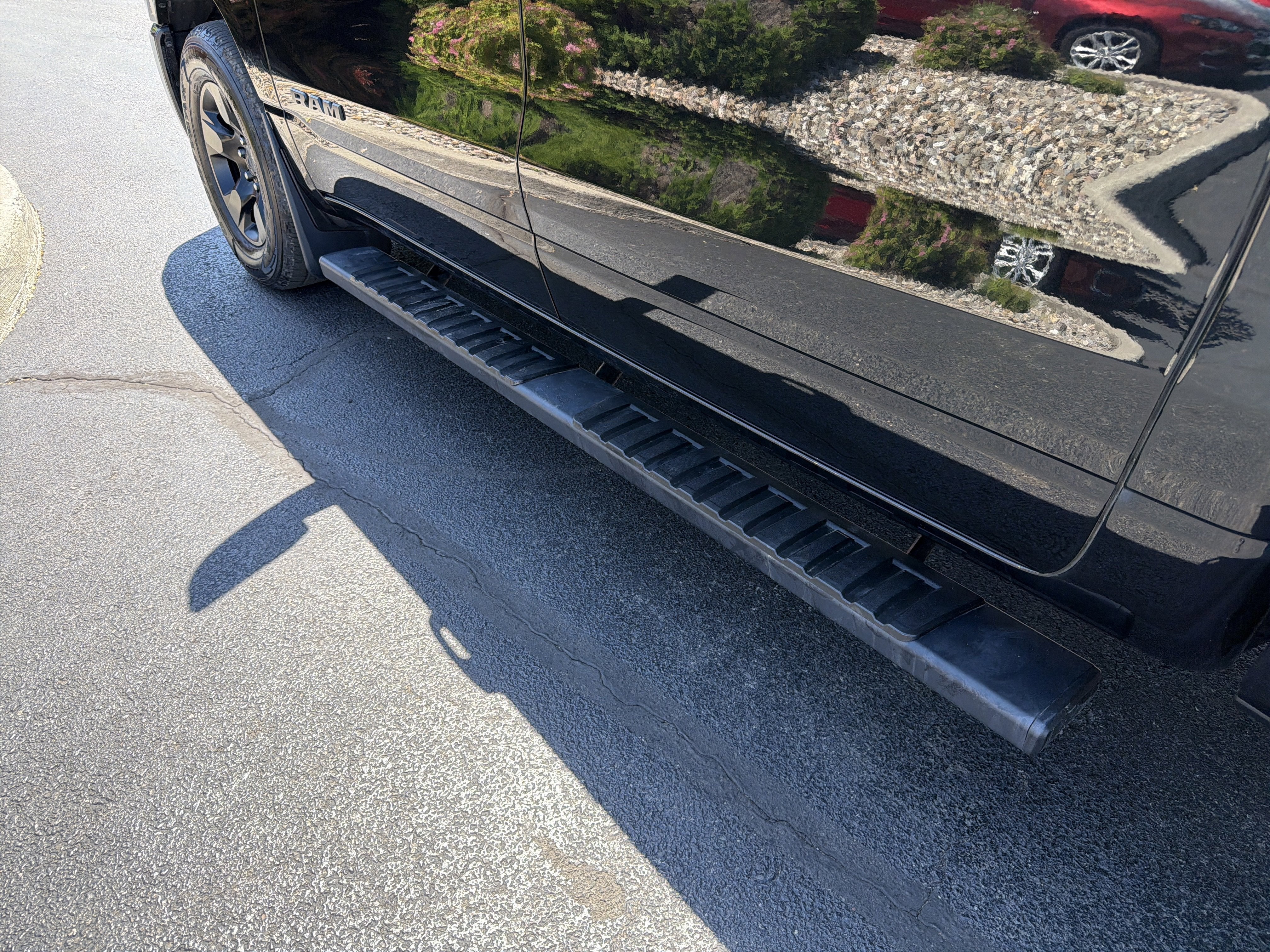2025 RAM 1500 Tradesman Crew Cab 4x4 5'7" Box