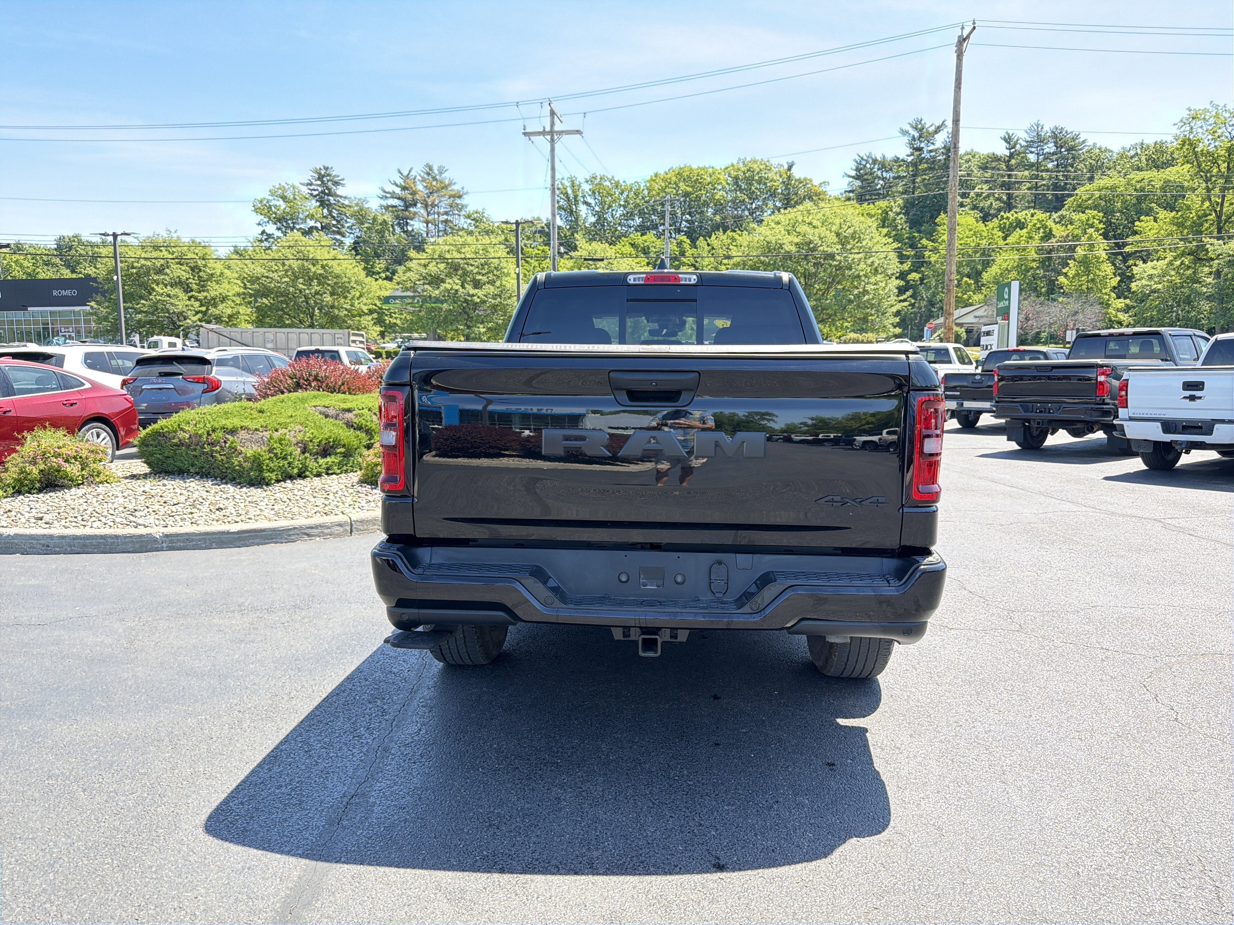 2025 RAM 1500 Tradesman Crew Cab 4x4 5'7" Box