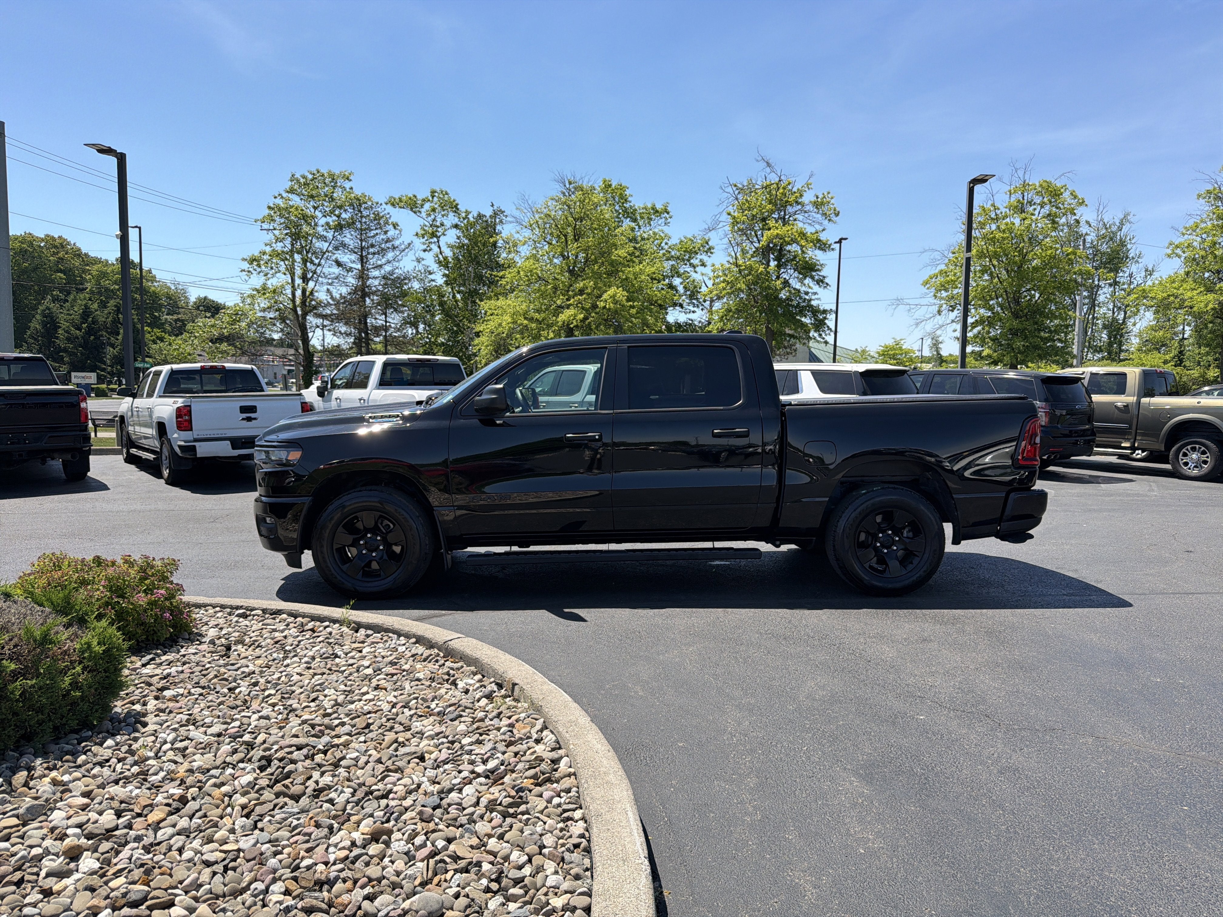 2025 RAM 1500 Tradesman Crew Cab 4x4 5'7" Box
