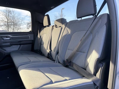 2022 RAM 1500 Big Horn Crew Cab 4x4 5'7" Box