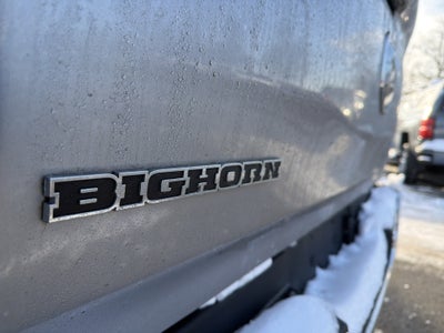 2022 RAM 1500 Big Horn Crew Cab 4x4 5'7" Box