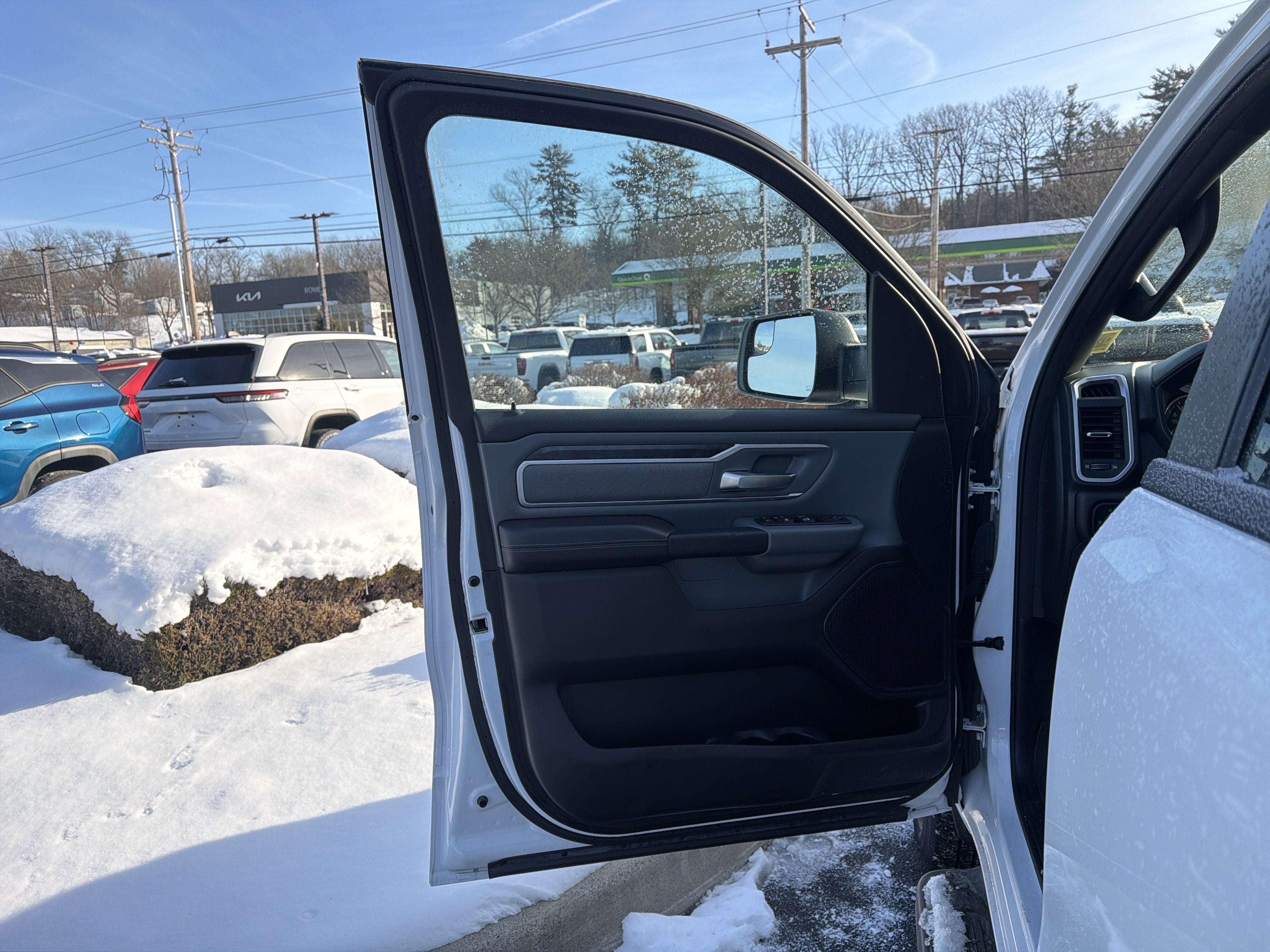 2022 RAM 1500 Big Horn Crew Cab 4x4 5'7" Box