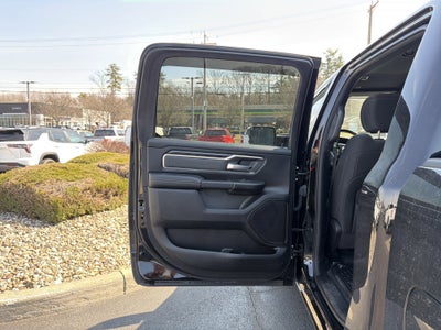 2022 RAM 1500 Big Horn Crew Cab 4x4 5'7" Box