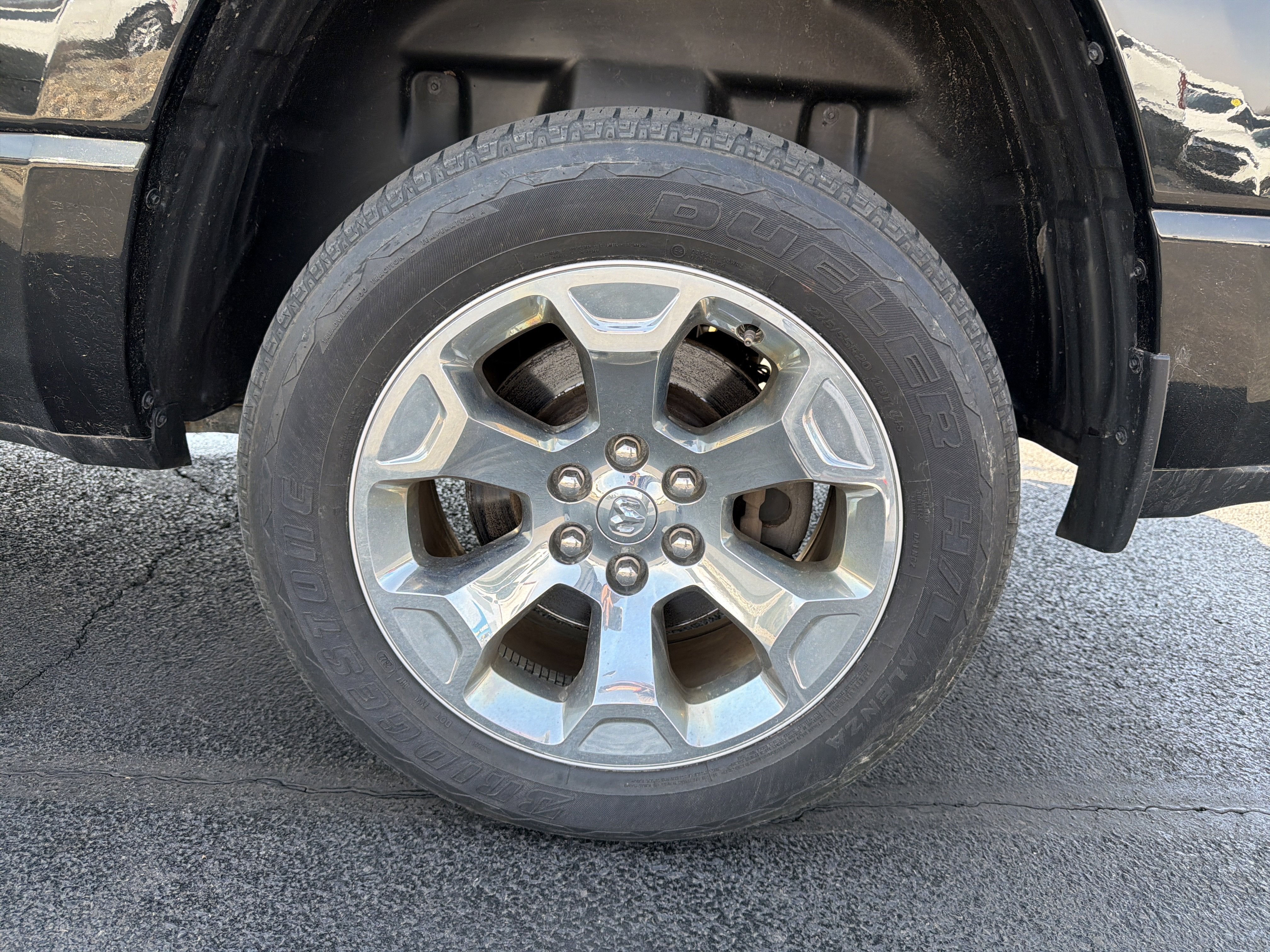 2022 RAM 1500 Big Horn Crew Cab 4x4 5'7" Box