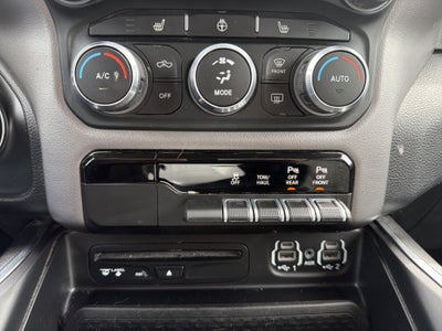 2019 RAM 1500 Big Horn/Lone Star Crew Cab 4x4 5'7" Box