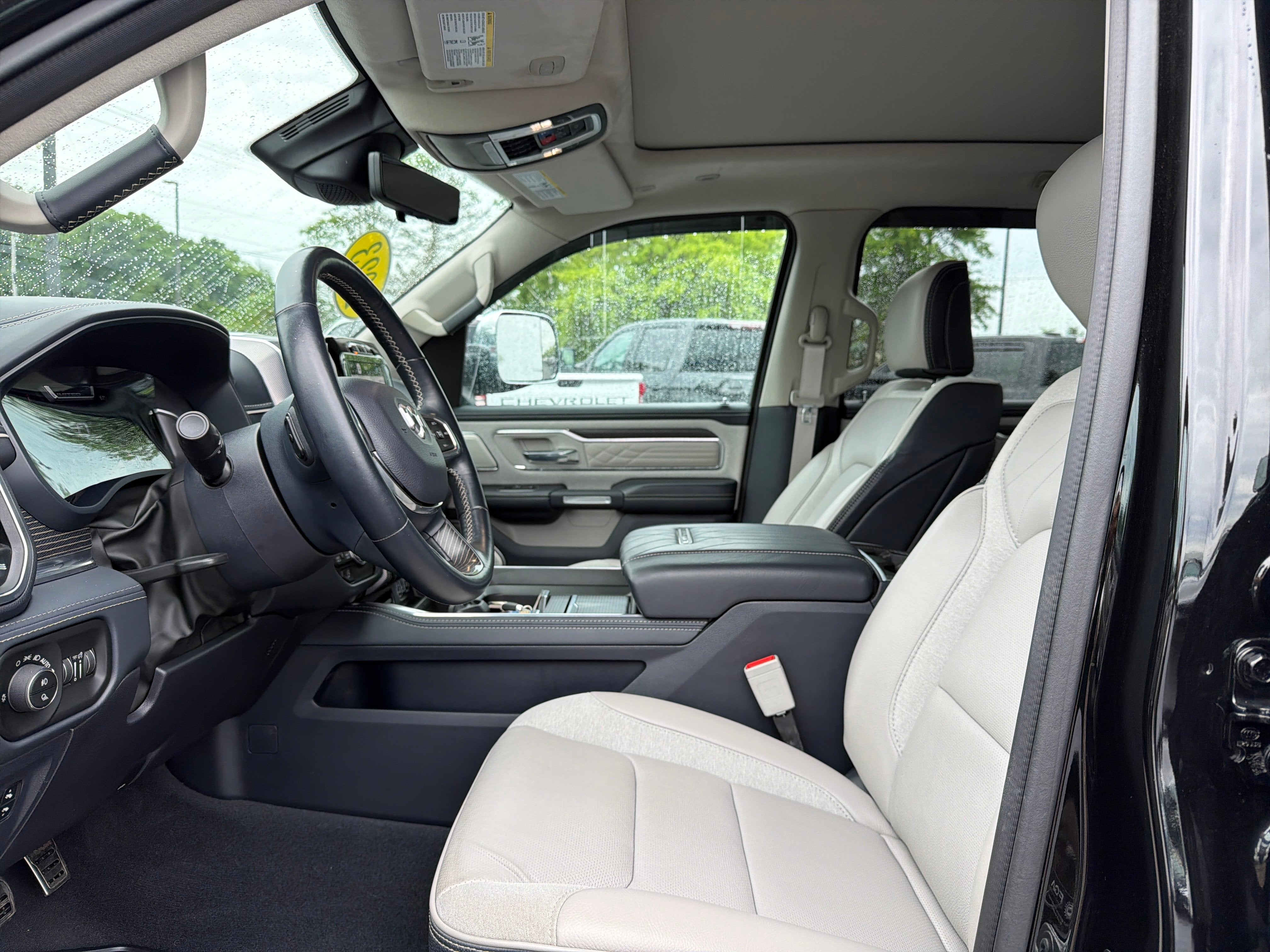 2023 RAM 1500 Limited Crew Cab 4x4 5'7" Box