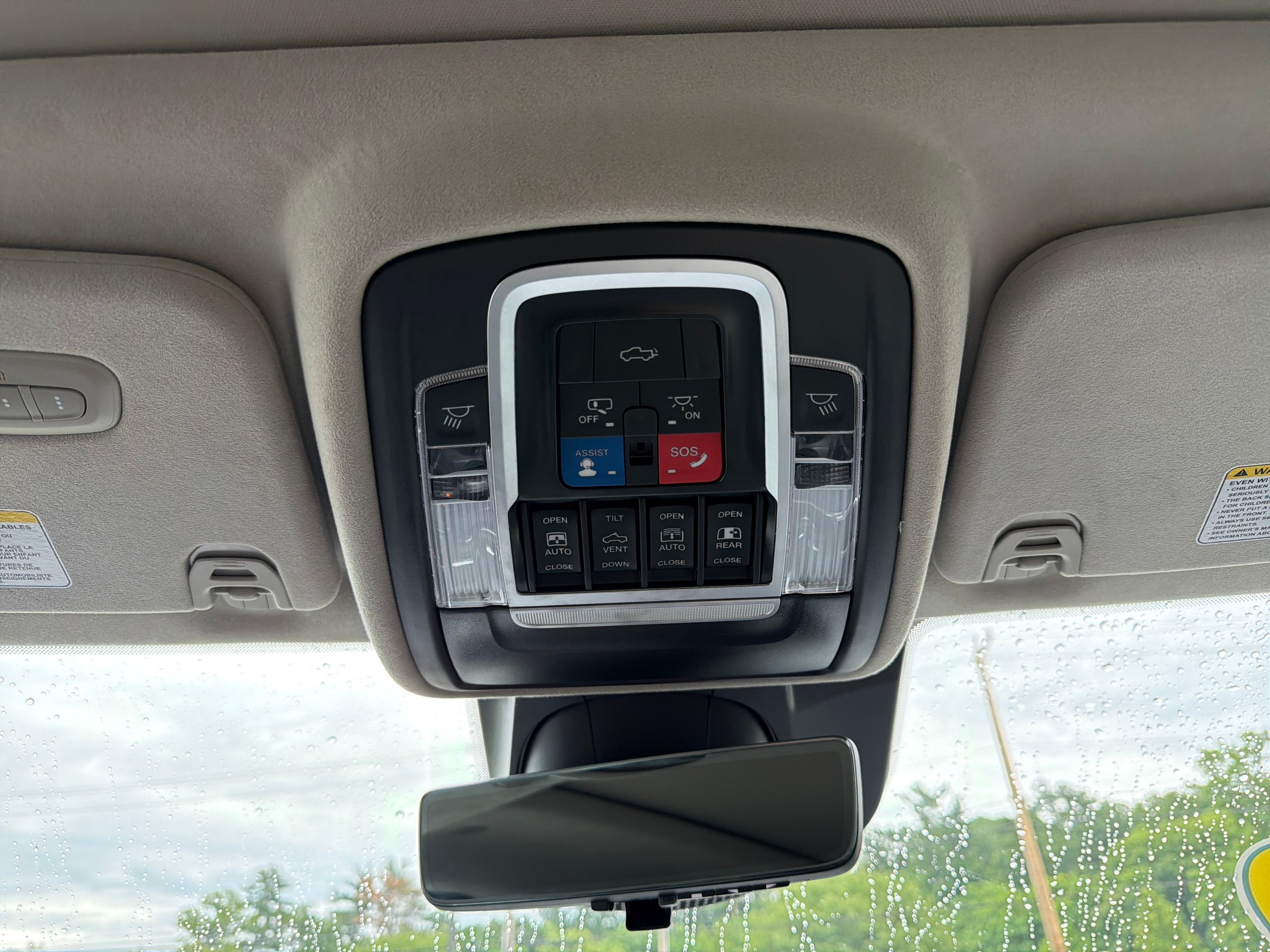2023 RAM 1500 Limited Crew Cab 4x4 5'7" Box