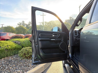 2021 RAM 1500 Laramie Crew Cab 4x4 5'7" Box