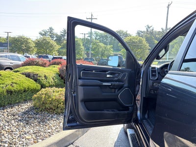 2021 RAM 1500 Laramie Crew Cab 4x4 5'7" Box