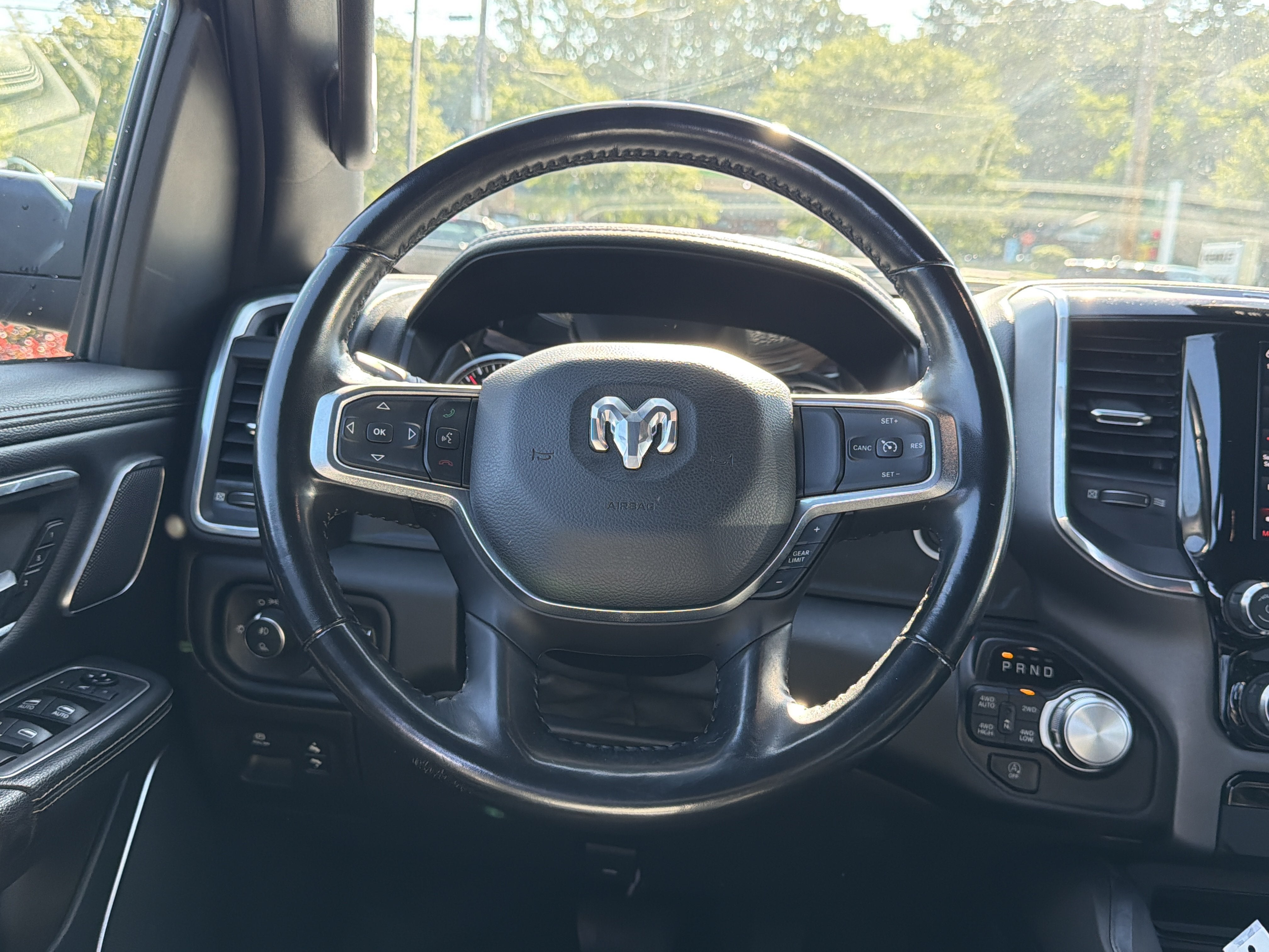 2021 RAM 1500 Laramie Crew Cab 4x4 5'7" Box