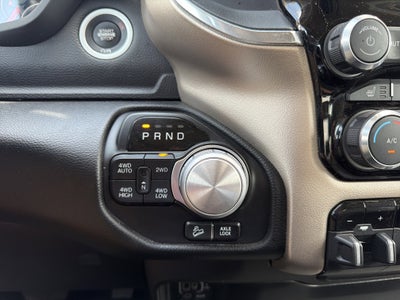 2019 RAM 1500 Laramie Crew Cab 4x4 6'4" Box