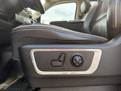 2019 RAM 1500 Laramie Crew Cab 4x4 6'4" Box