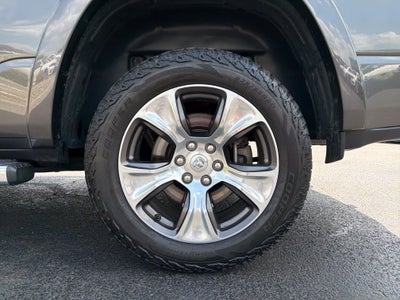 2019 RAM 1500 Laramie Crew Cab 4x4 6'4" Box
