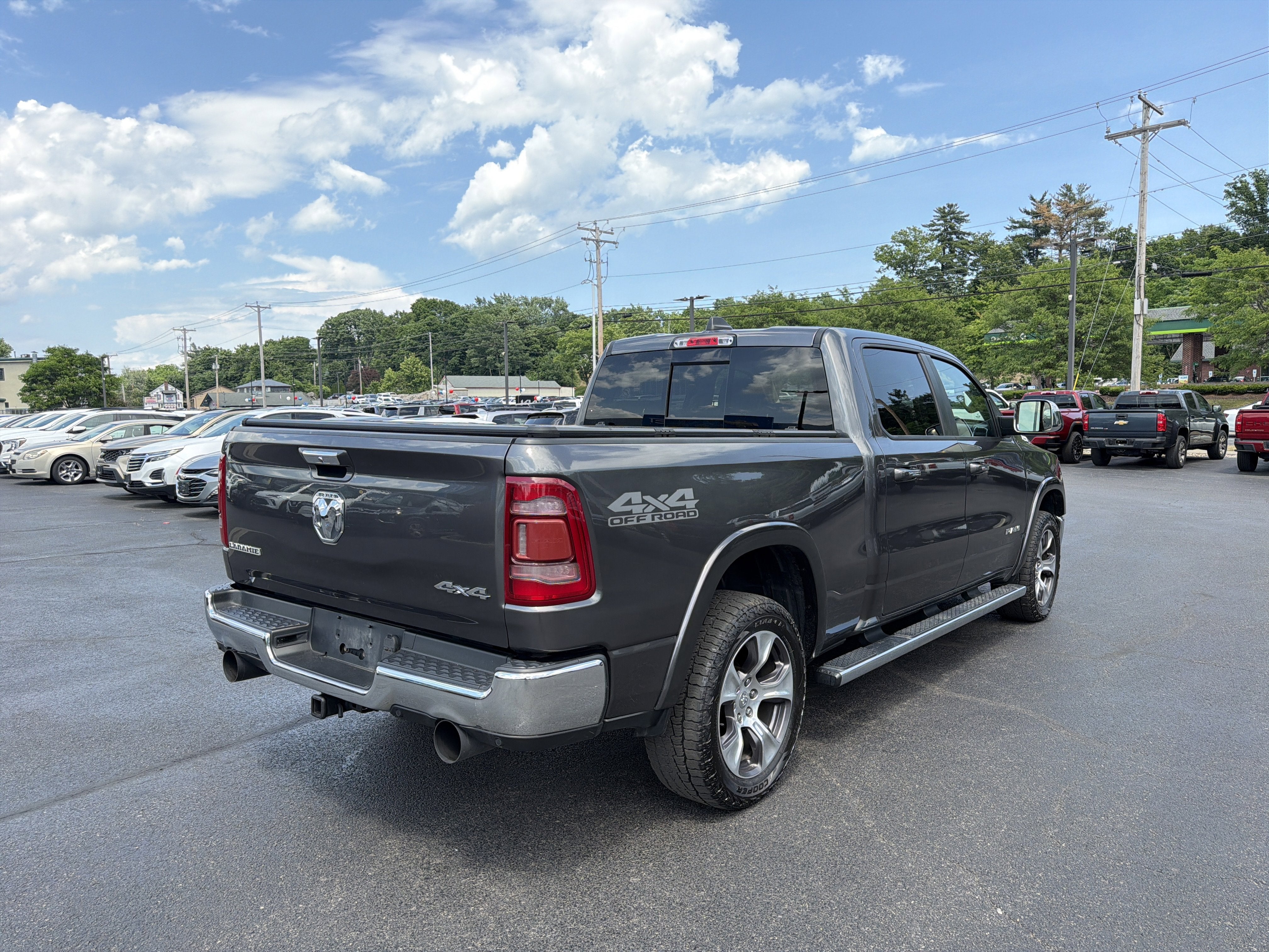 2019 RAM 1500 Laramie Crew Cab 4x4 6'4" Box