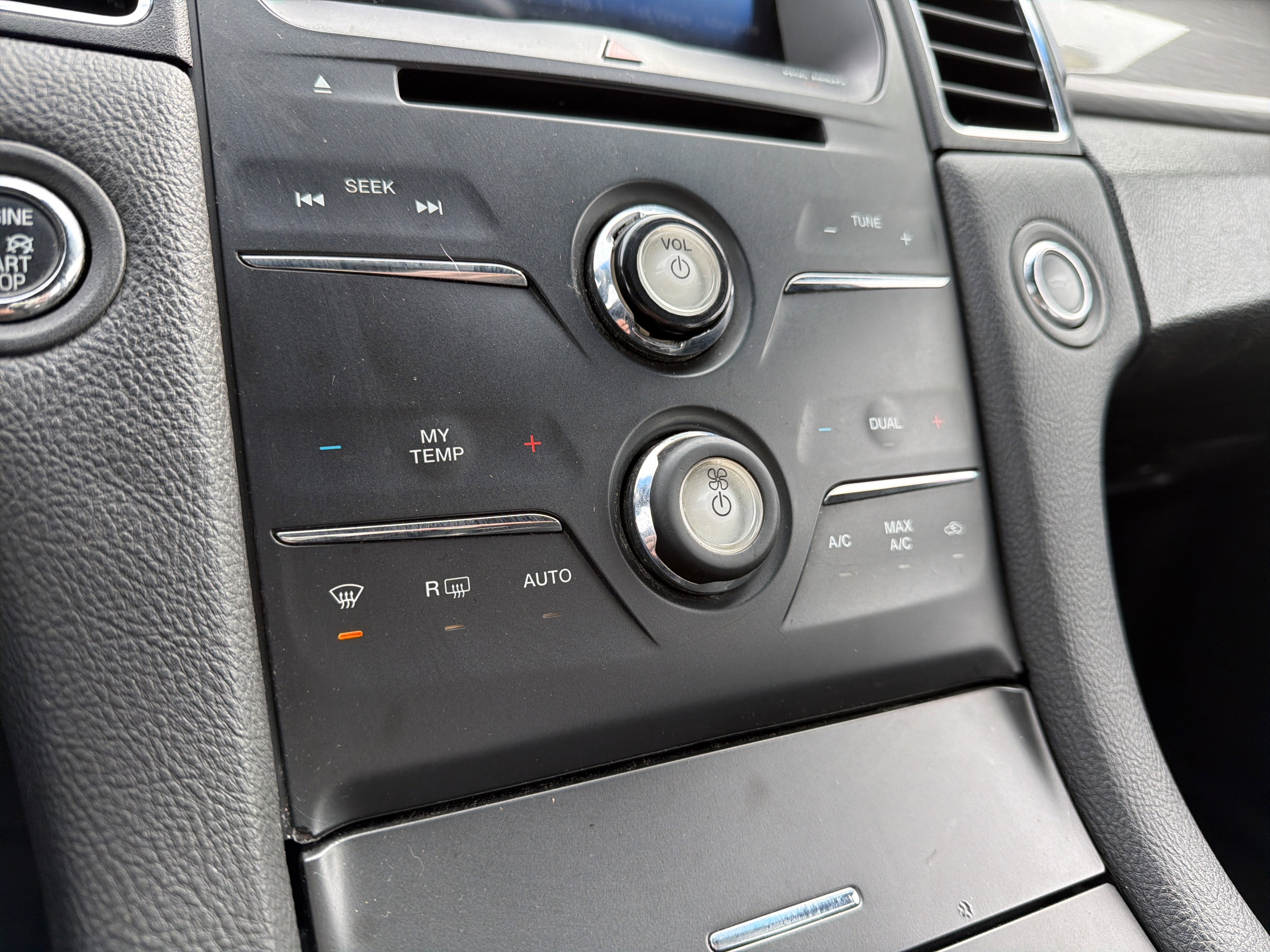 2016 Ford Taurus SEL