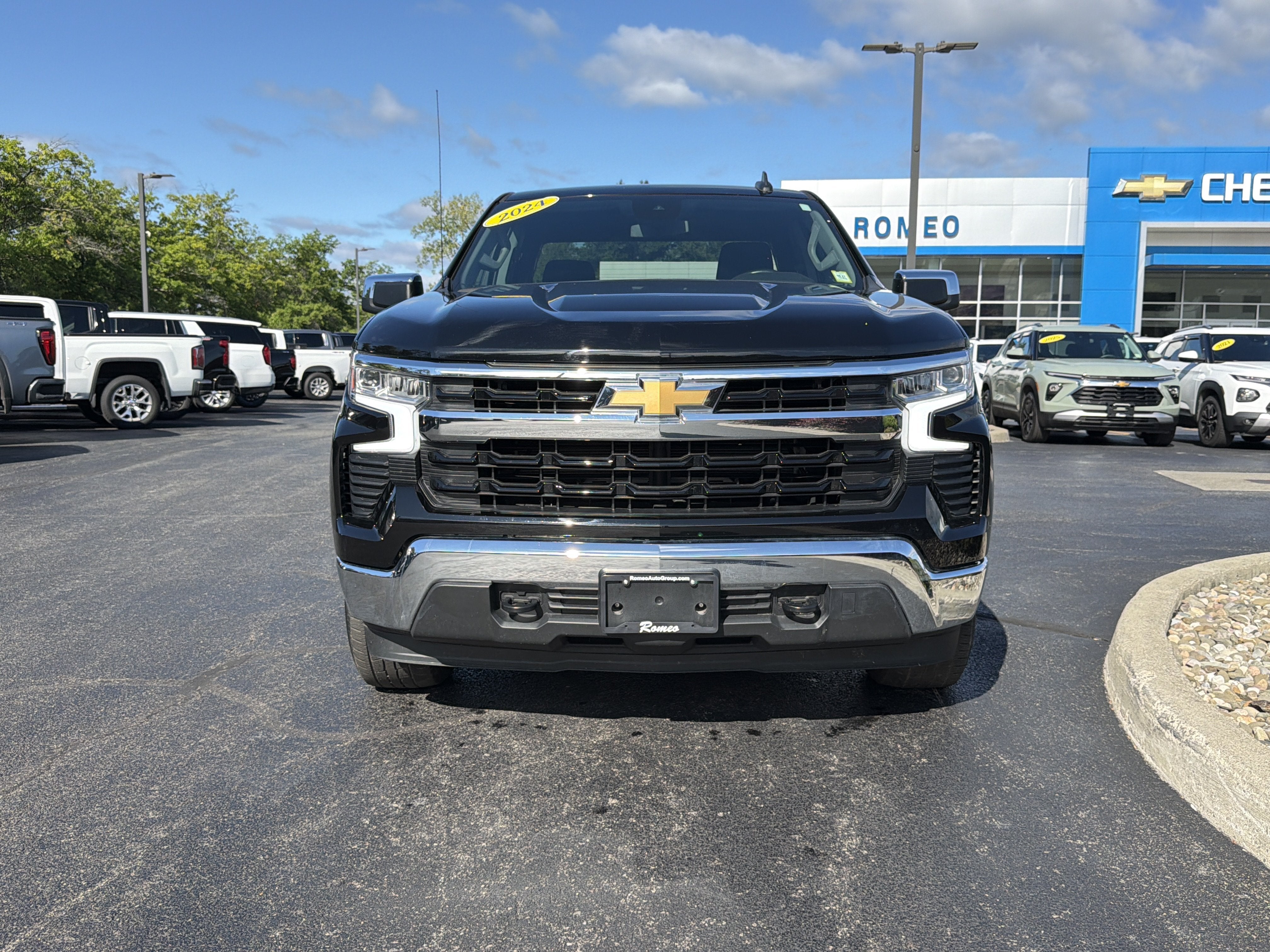 2024 Chevrolet Silverado 1500 LT (2FL)