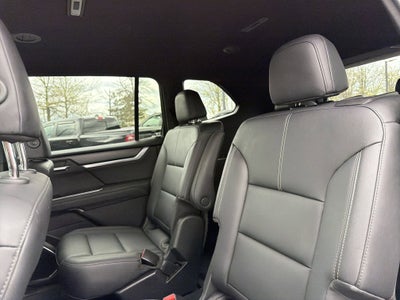 2024 GMC Acadia Elevation