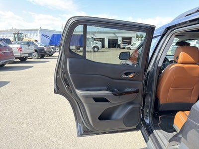 2020 GMC Acadia AT4