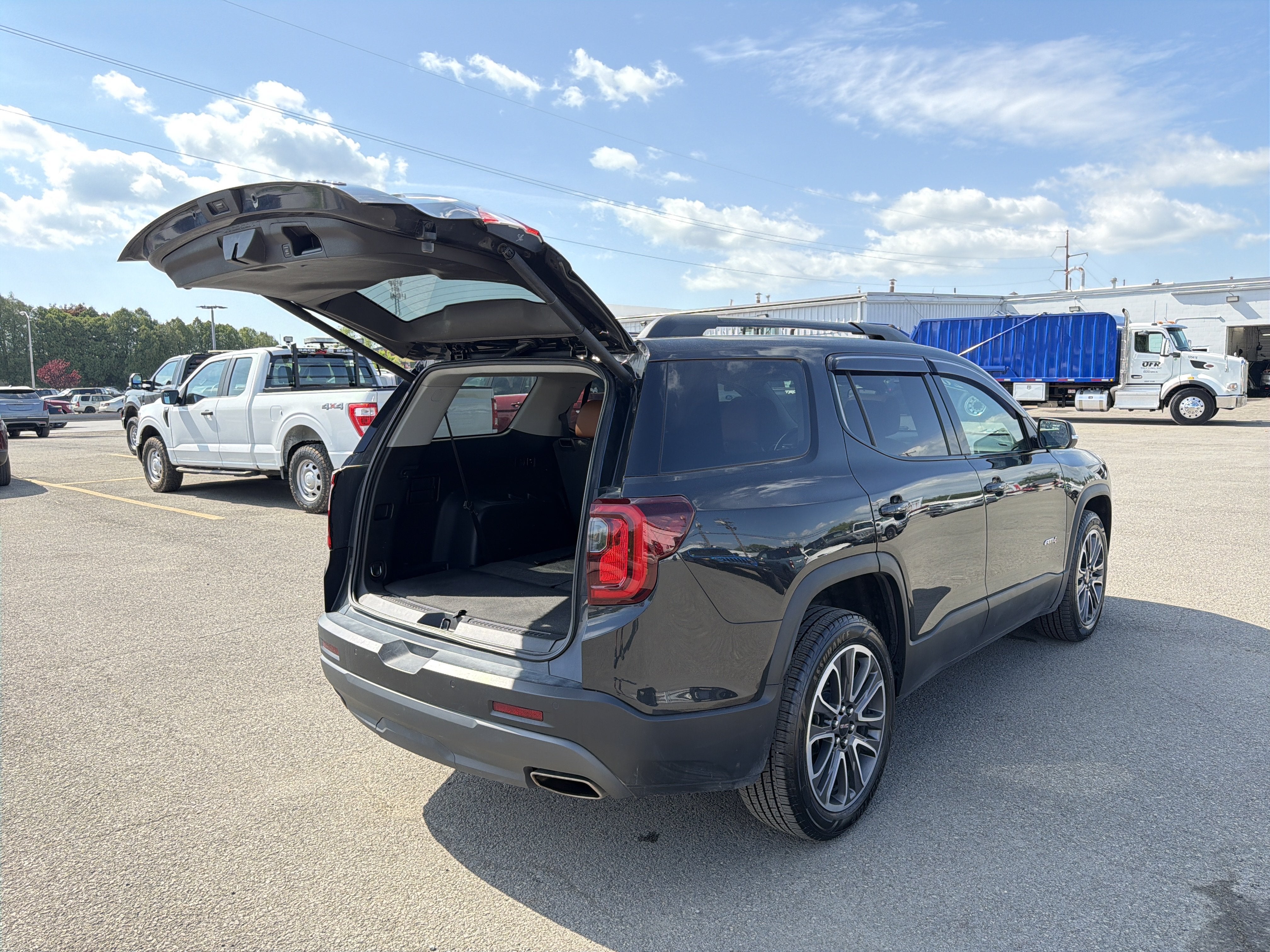 2020 GMC Acadia AT4