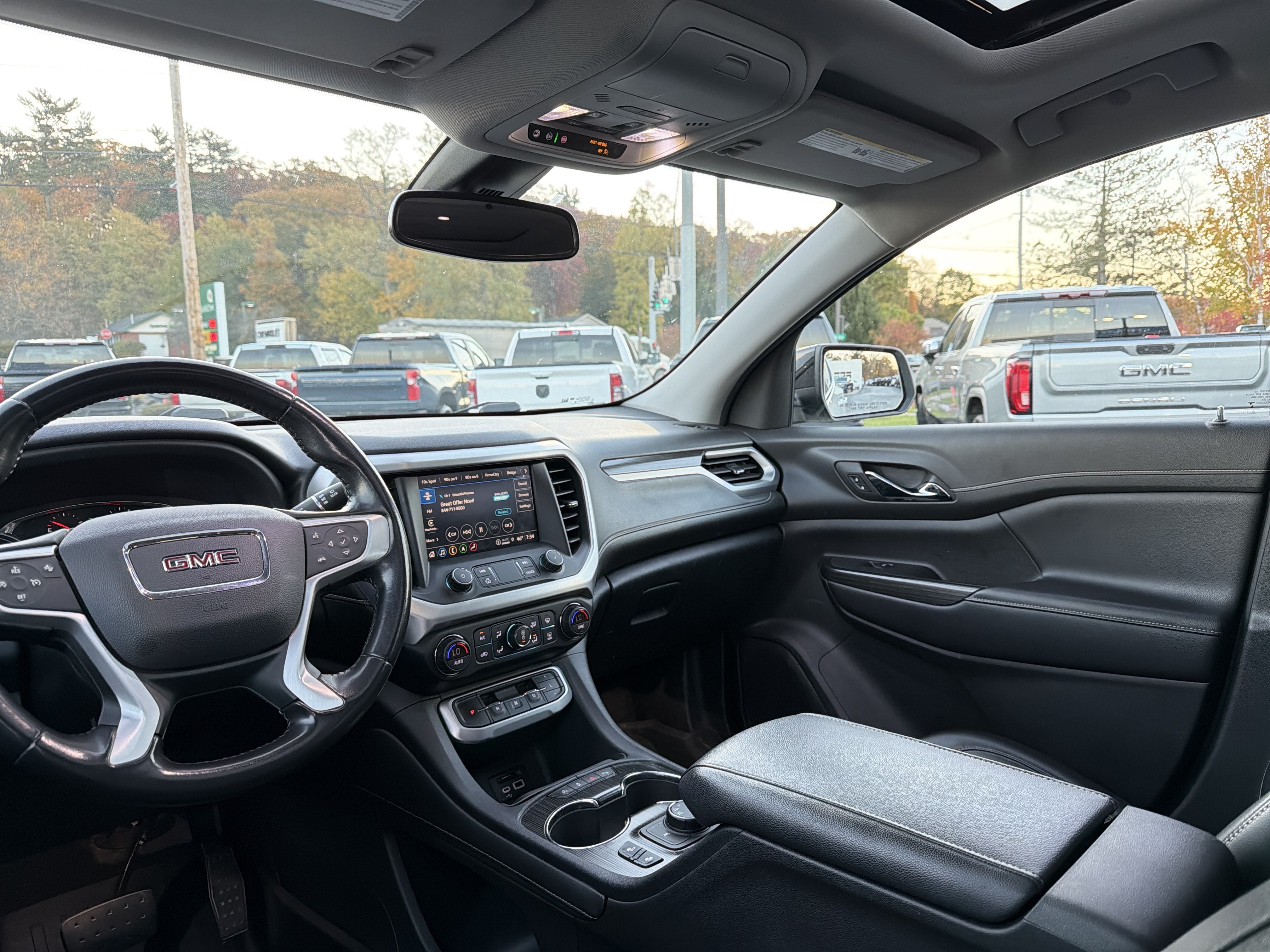 2021 GMC Acadia SLT