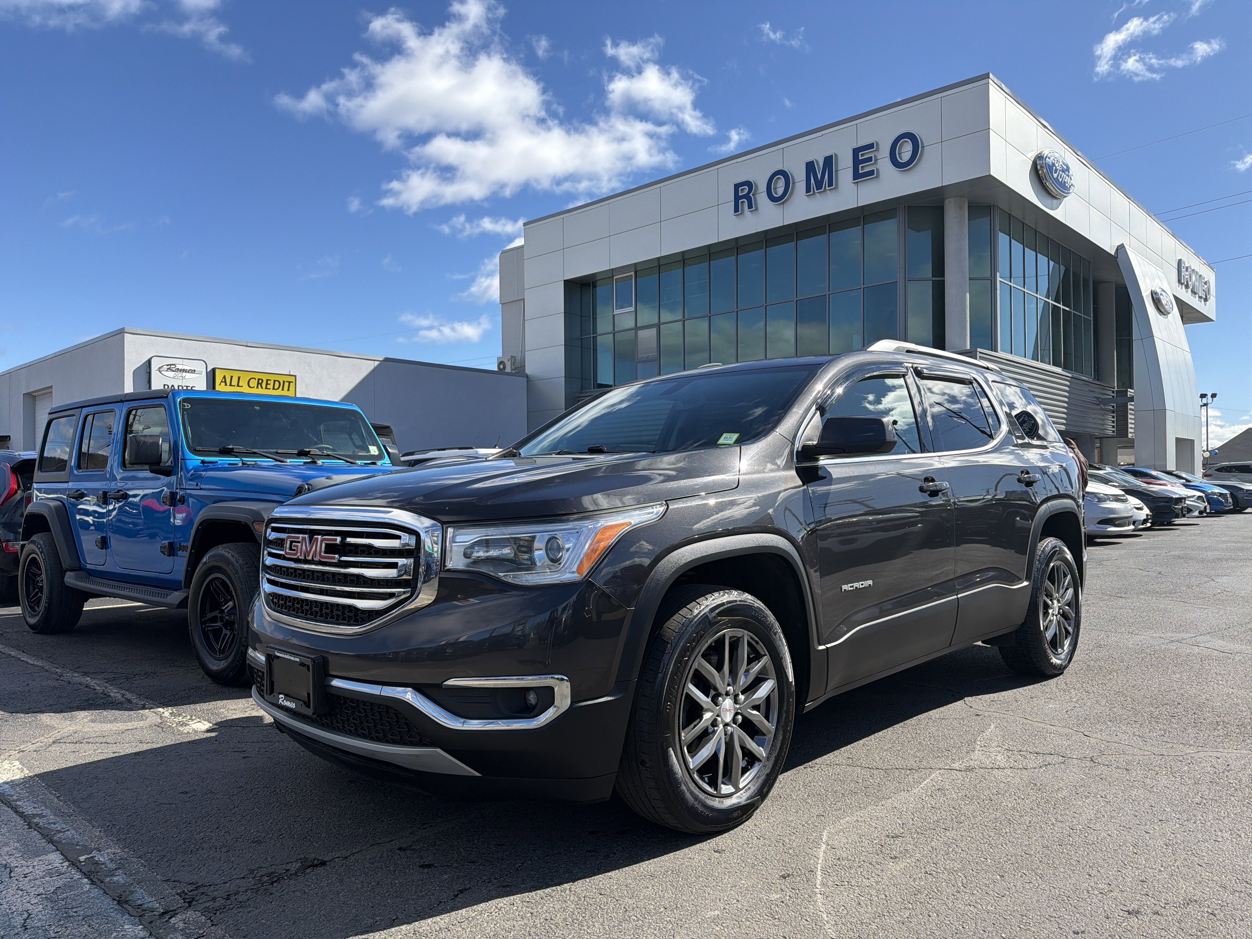2017 GMC Acadia SLT