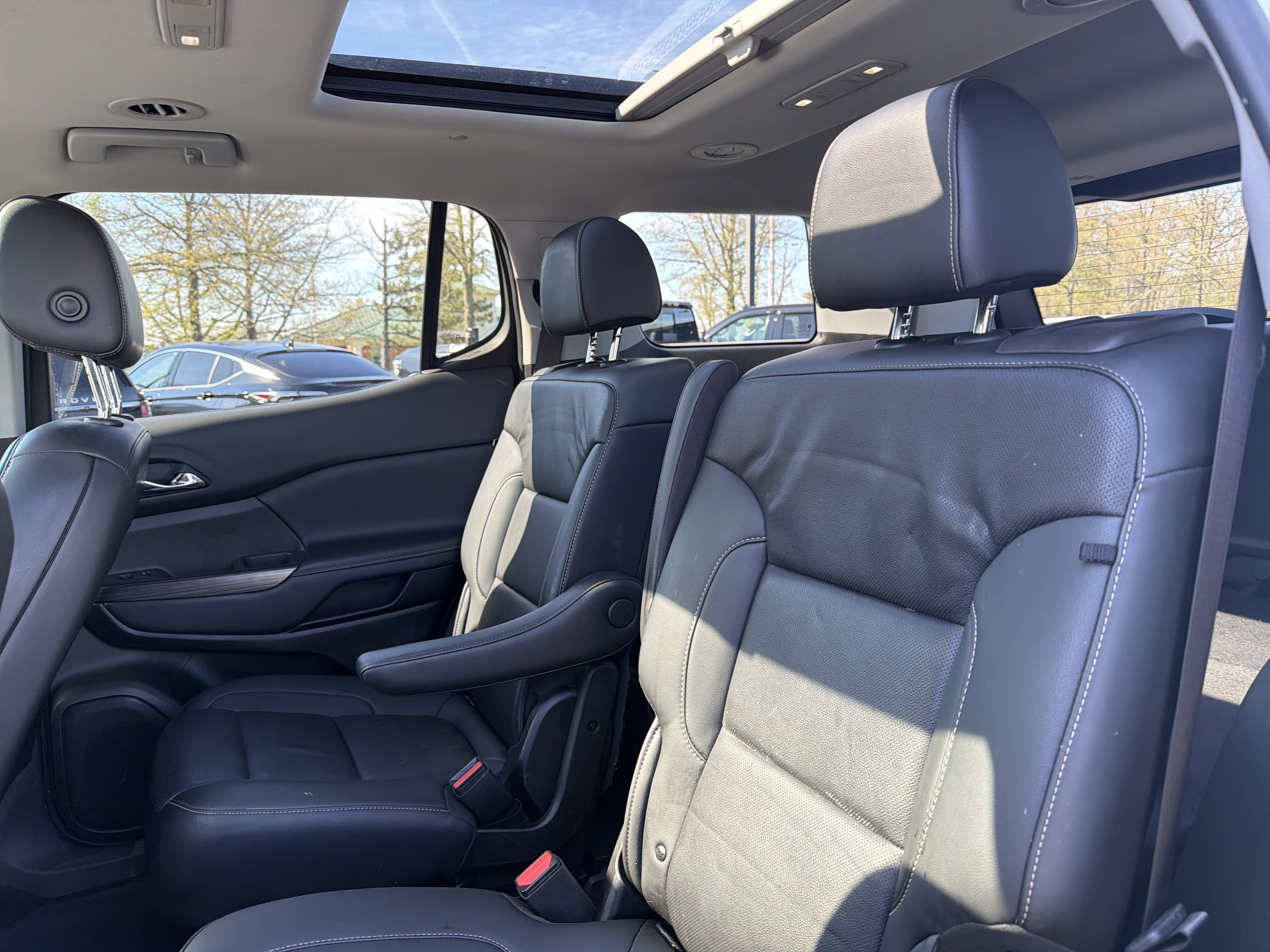 2021 GMC Acadia SLT