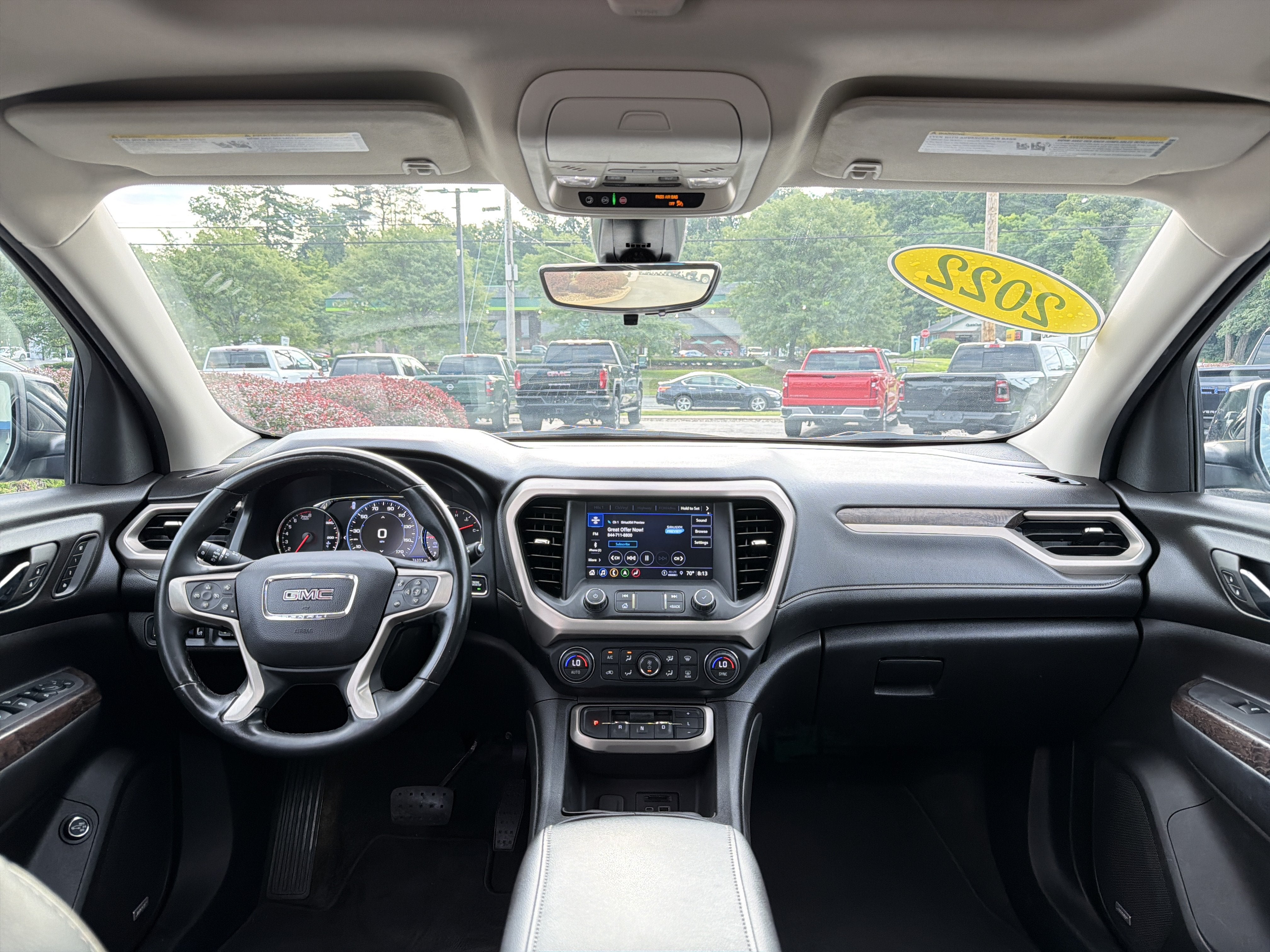 2023 GMC Acadia Denali