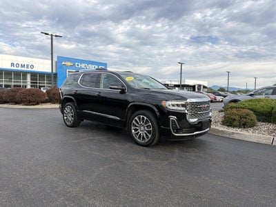 2023 GMC Acadia Denali