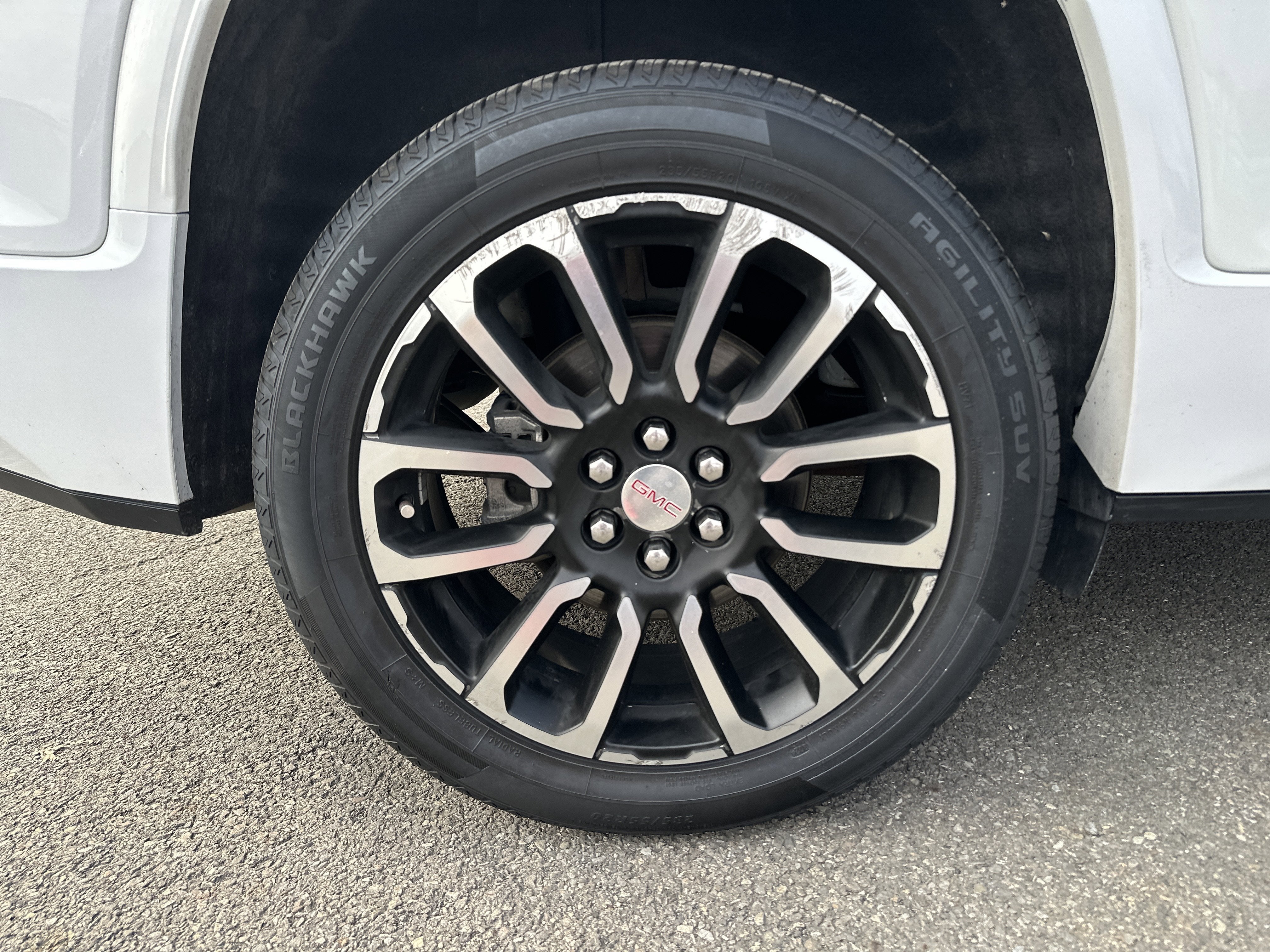 2020 GMC Acadia Denali