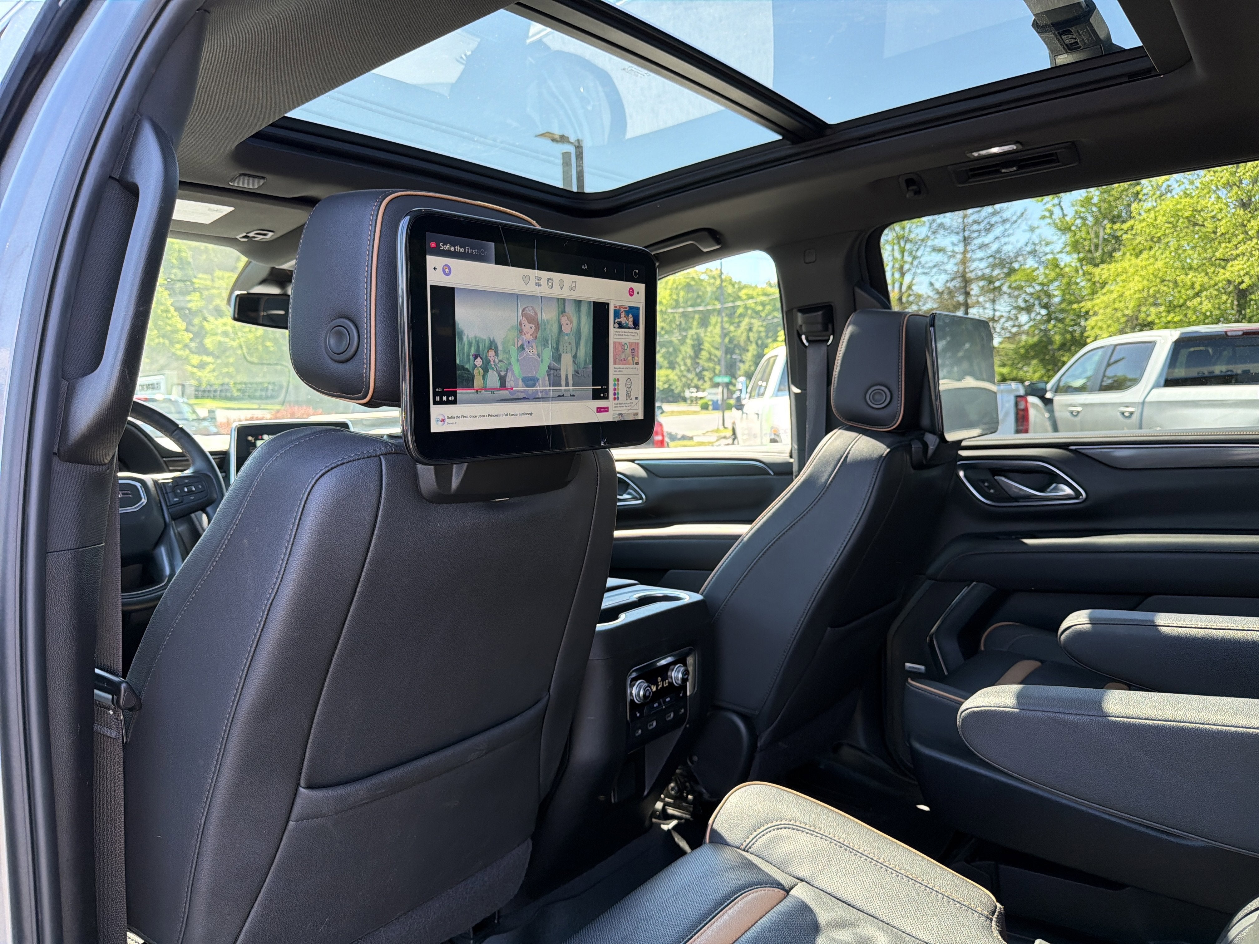 2024 GMC Yukon XL AT4