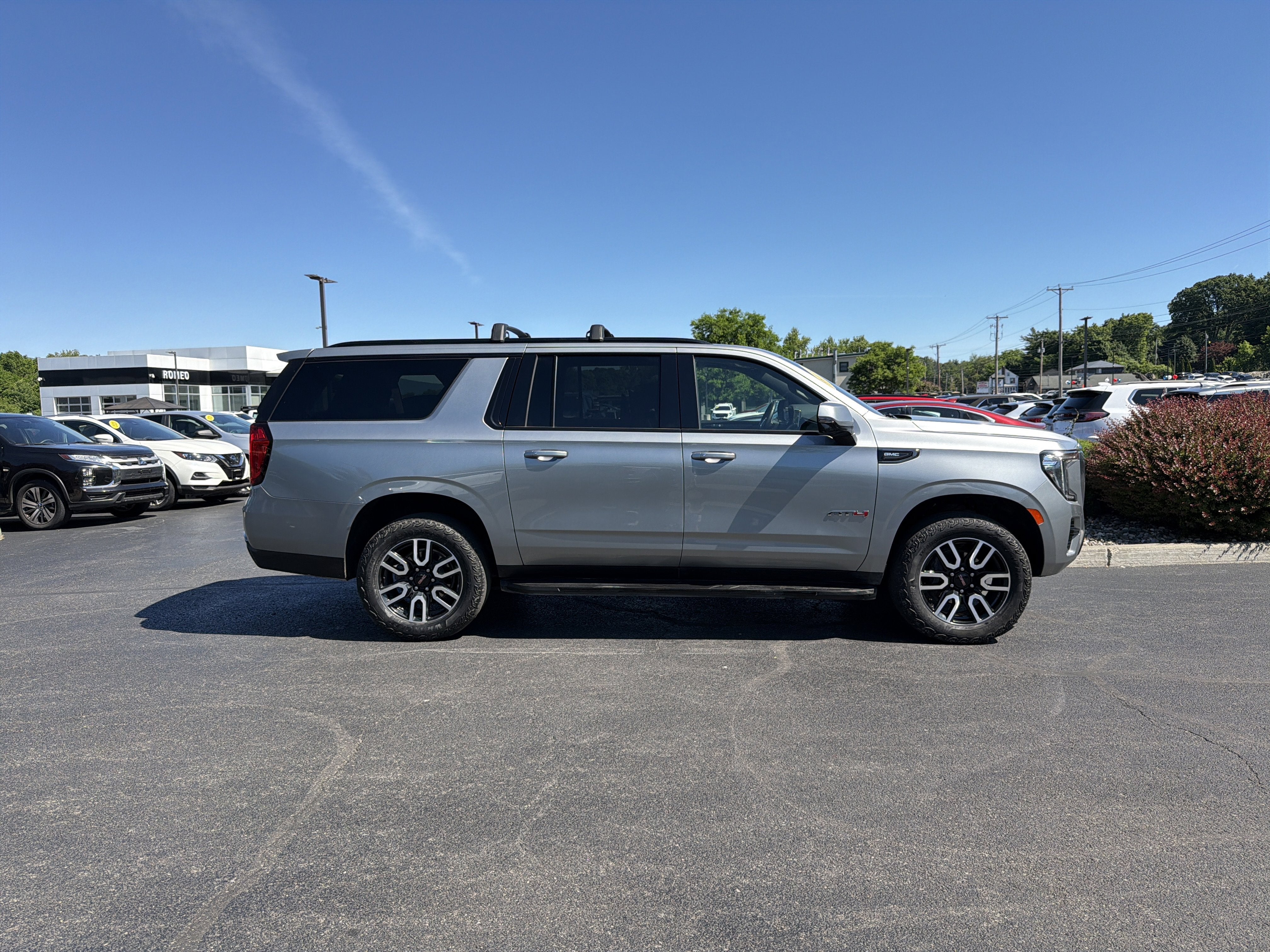 2024 GMC Yukon XL AT4