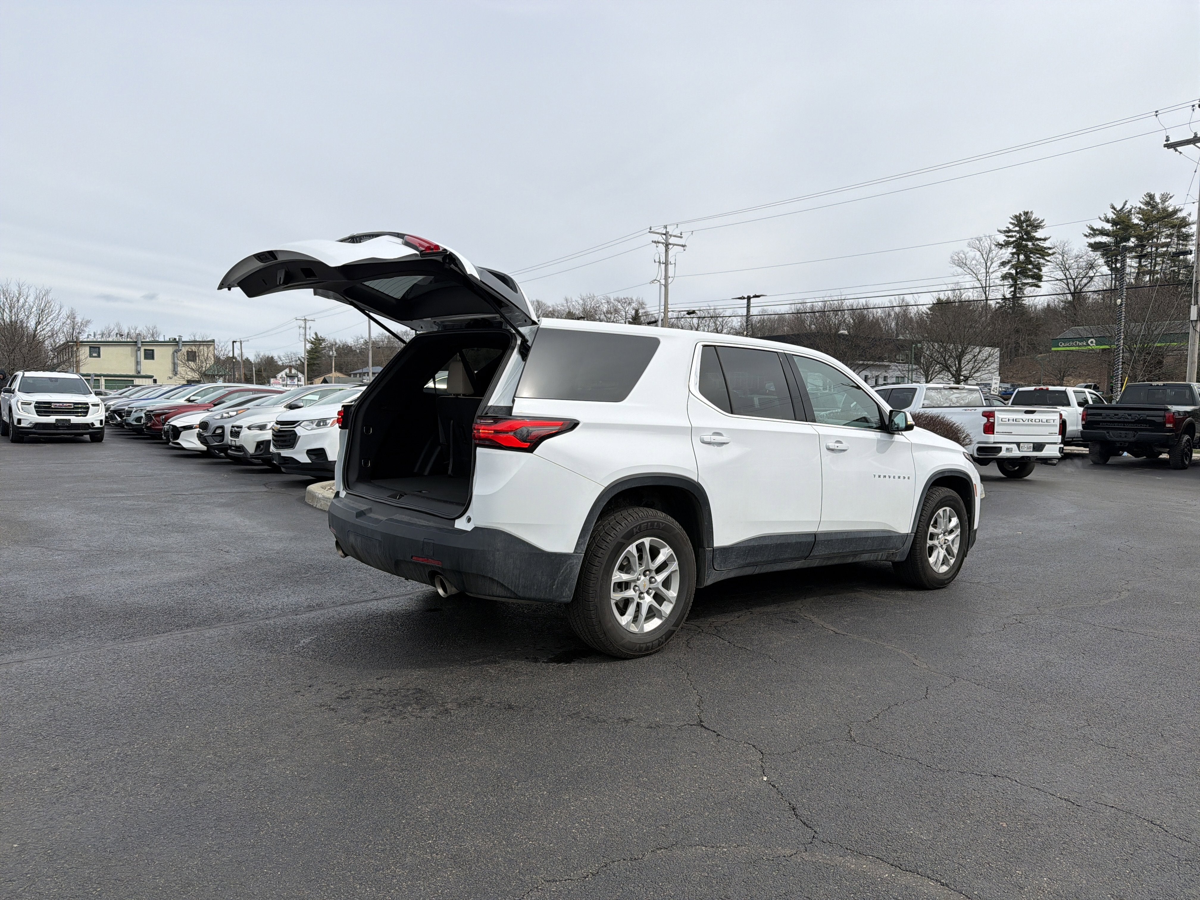 2024 Chevrolet Traverse Limited LS