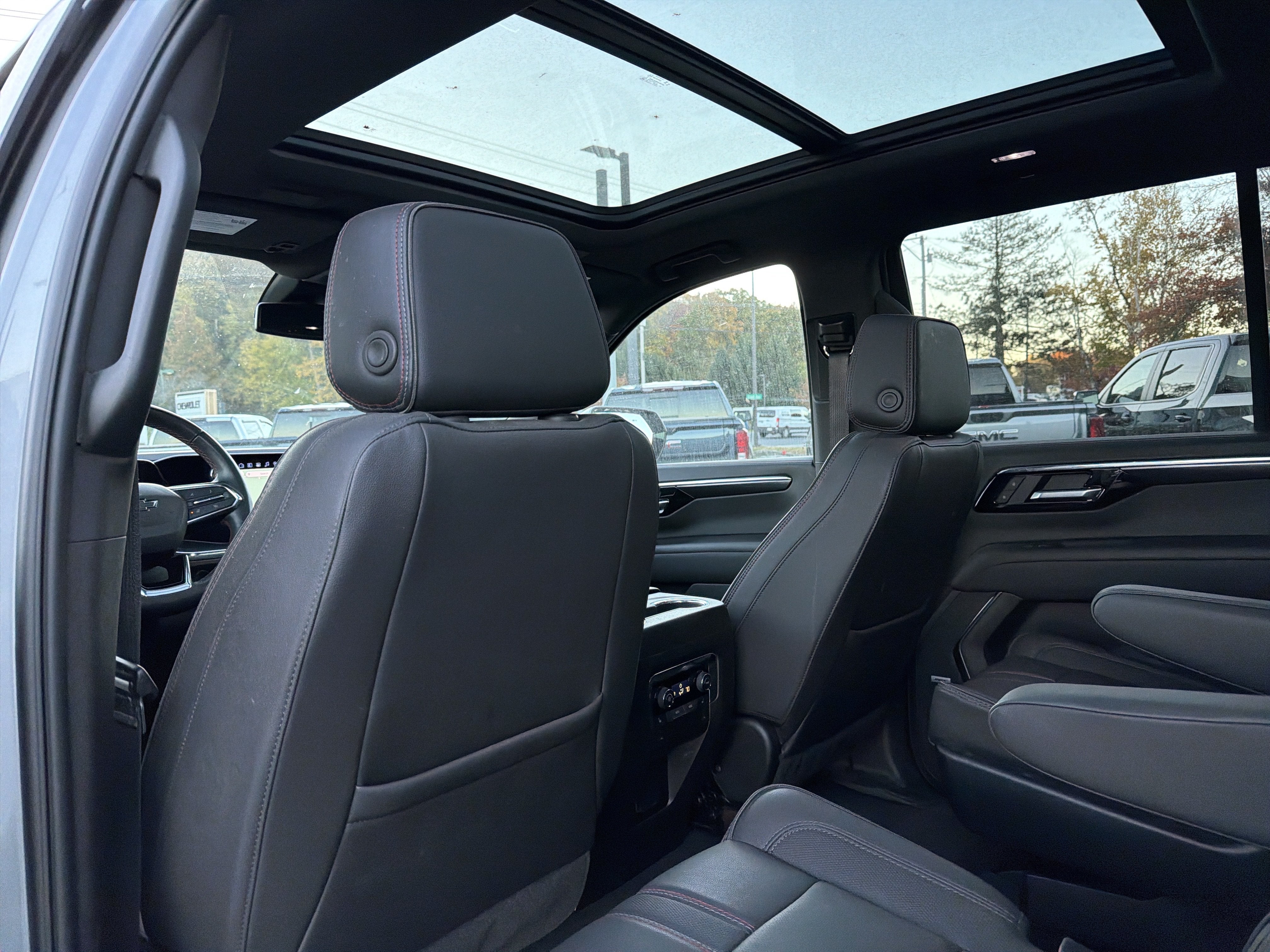2025 Chevrolet Tahoe RST