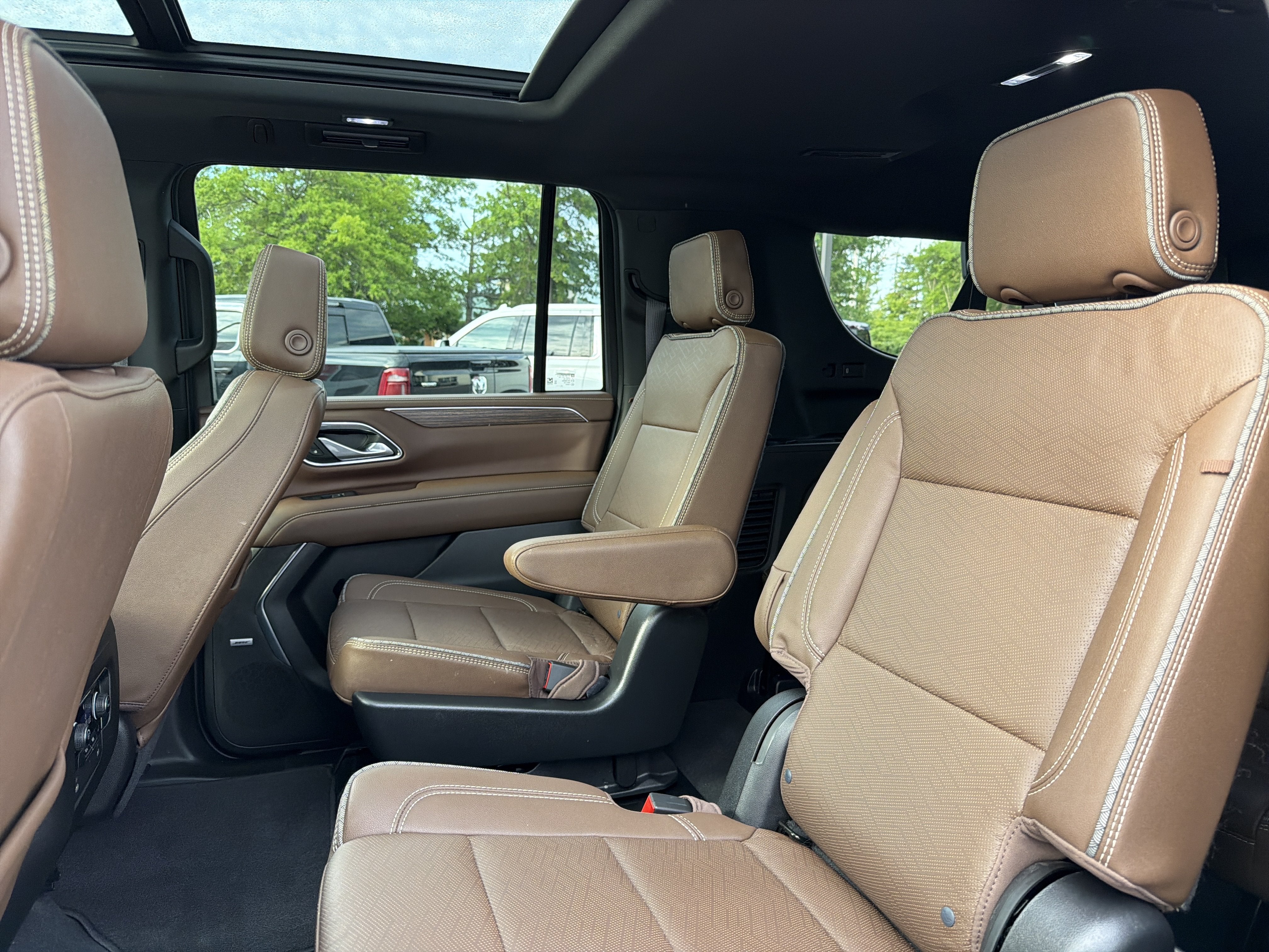 2023 Chevrolet Suburban High Country