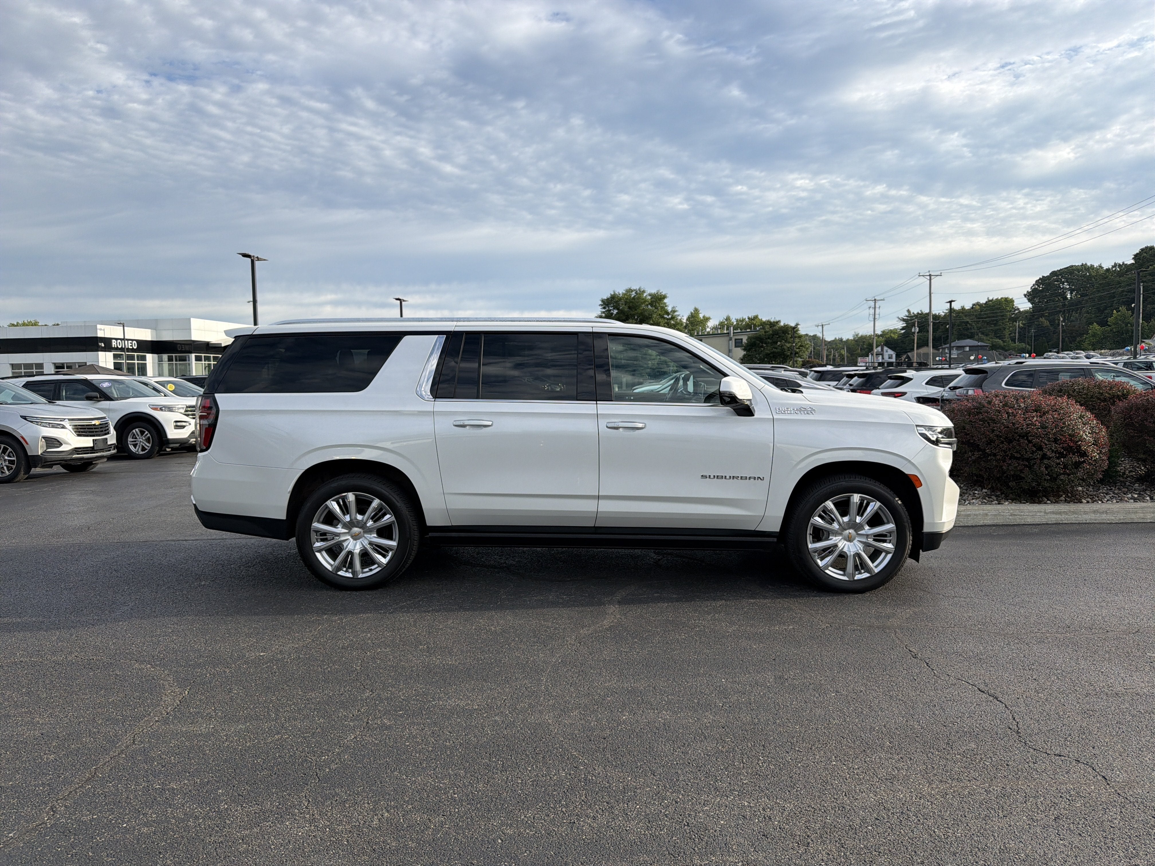 2023 Chevrolet Suburban High Country