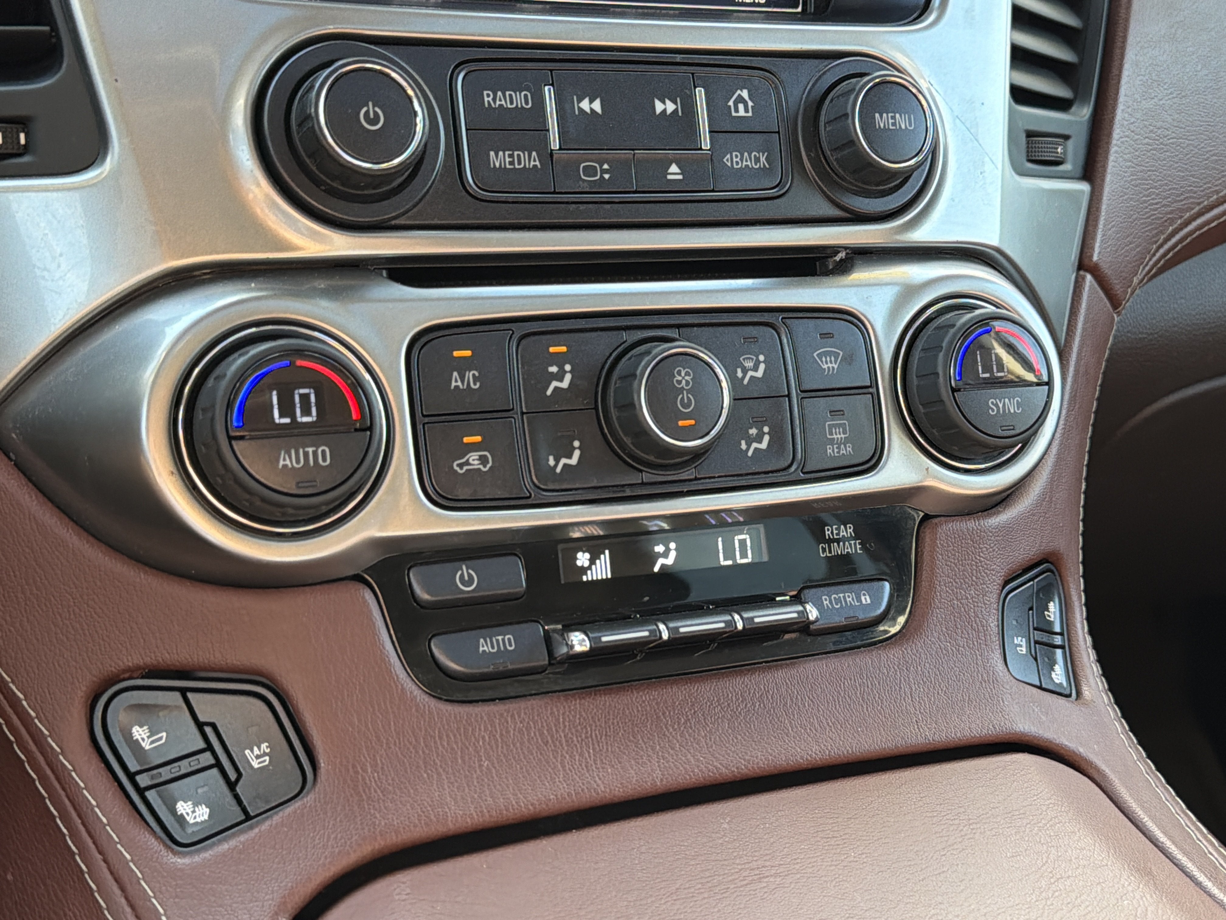 2015 Chevrolet Suburban LTZ