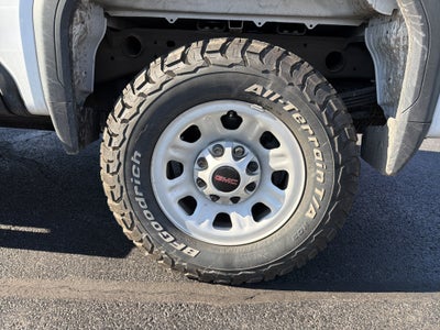 2025 GMC Sierra 2500 HD Pro