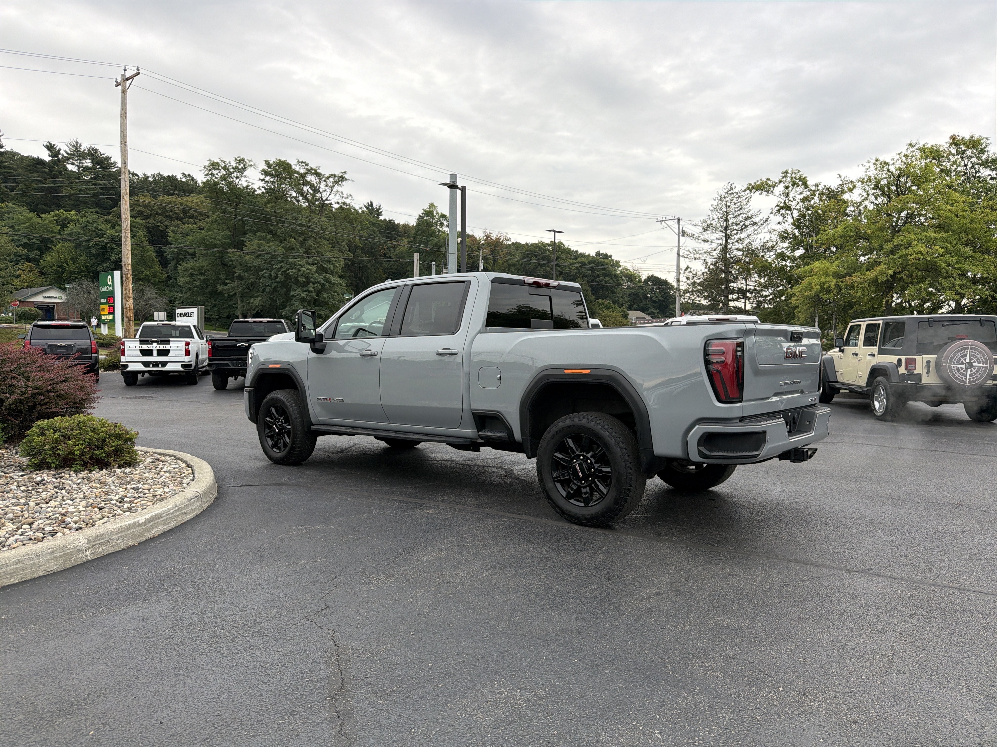 2025 GMC Sierra 2500 HD AT4